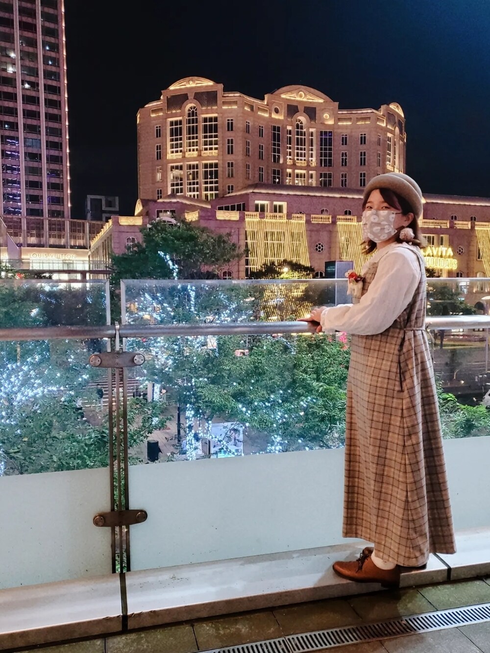 「未来のWEARISTAプロジェクト、大人カジュアル、大人コーデ、大人かわいい、低身長、低身長コーデ、聖誕節」｜「POU DOU DOUの2wayフレアジャンスカ（ワンピース、グレー系）」を使った、呱呱🍯さん（レディース・152cm）の冬コーディネートの2枚目の写真