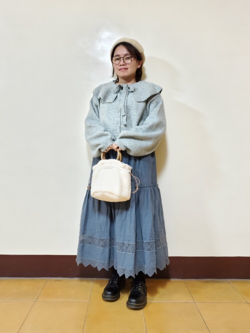 「ootd、冬コーデ、大人カジュアル、大人コーデ、低身長、低身長女子、色合わせ」｜「QUEEN SHOPのアイテム（ニット/セーター、ブルー系）」を使った、呱呱🍯さん（レディース・152cm）の冬コーディネートの3枚目の写真