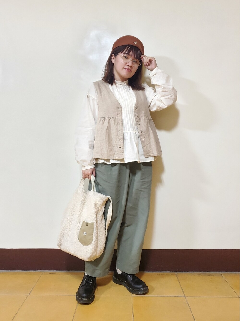 「春服デビュー宣言、春コーデ、大人カジュアル、街頭穿搭、低身長、vintage、復古、休閒、色違いコーデ」｜「Samansa Mos2の前後着レース襟ブラウス（シャツ/ブラウス、ホワイト系）」を使った、呱呱🍯さん（レディース・152cm）の春コーディネートの2枚目の写真