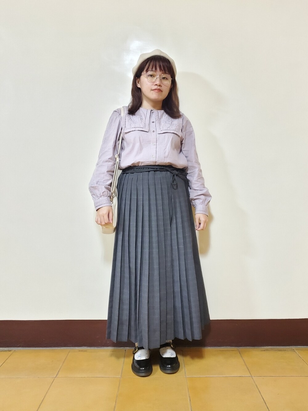 「いまどきジャケット写真、春コーデ、大人カジュアル、大人かわいい、低身長、刺繍、刺繍シャツ、復古、vintage」｜「Samansa Mos2の中綿刺繍ジャケット（ノーカラージャケット、ホワイト系）」を使った、呱呱🍯さん（レディース・152cm）の春コーディネートの2枚目の写真