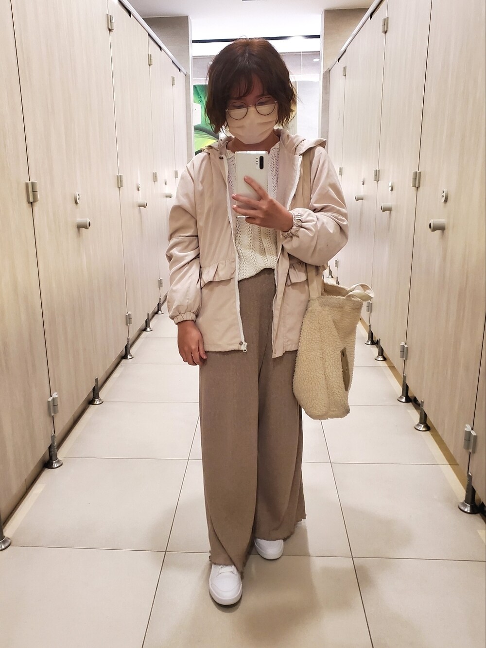 「大人カジュアル、大人コーデ、春コーデ、休閒、透かし柄、低身長、低身長コーデ」｜「Samansa Mos2の透かしニットカーディガン（カーディガン/ボレロ、ホワイト系）」を使った、呱呱🍯さん（レディース・152cm）の春コーディネートの4枚目の写真