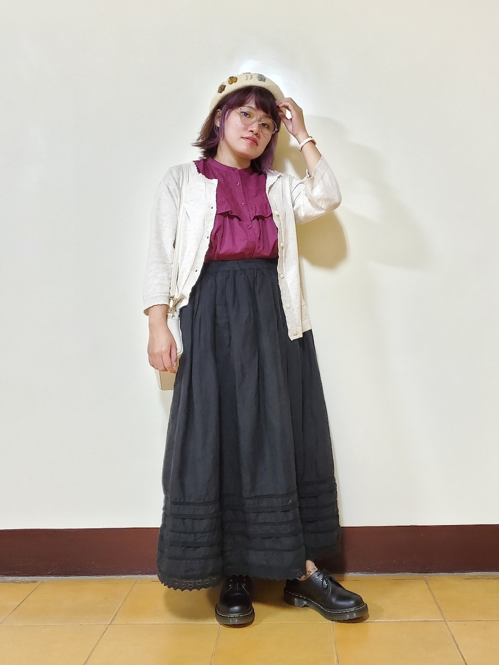「大人カジュアル、大人コーデ、刺繍、刺繍シャツ、秋コーデ、秋のコーデ」｜「Samansa Mos2のフリル切替フレンチスリーブブラウス（シャツ/ブラウス、レッド系）」を使った、呱呱🍯さん（レディース・152cm）の秋コーディネートの3枚目の写真