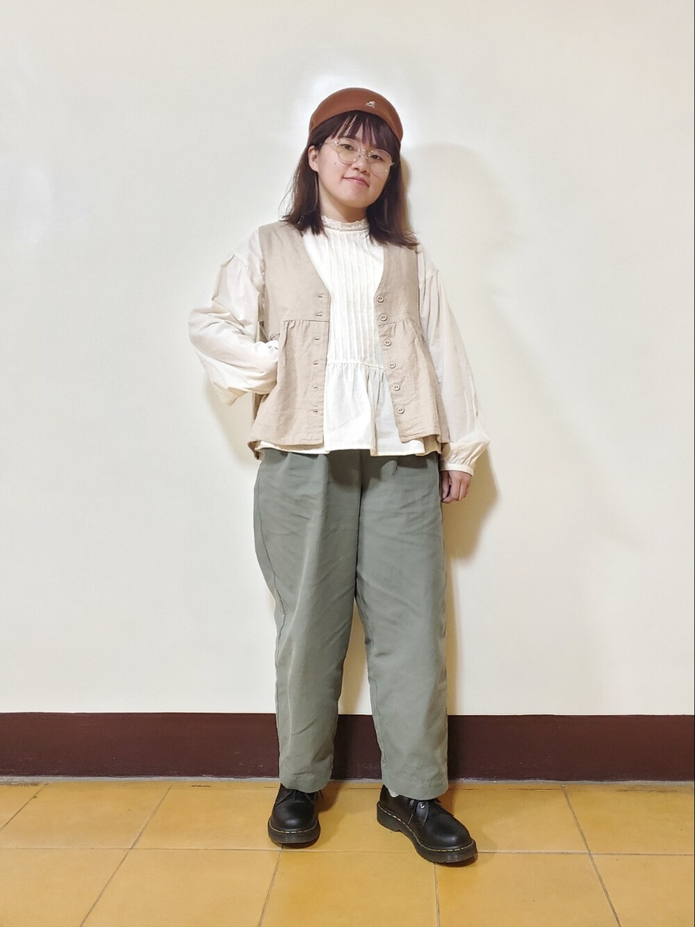 「春服デビュー宣言、春コーデ、大人カジュアル、街頭穿搭、低身長、vintage、復古、休閒、色違いコーデ」｜「Samansa Mos2の前後着レース襟ブラウス（シャツ/ブラウス、ホワイト系）」を使った、呱呱🍯さん（レディース・152cm）の春コーディネートの3枚目の写真