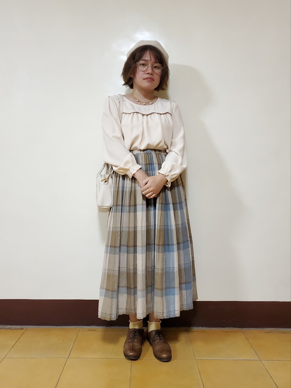 「春コーデ、夏コーデ、大人カジュアル、大人コーデ、低身長、チェック柄、ロマンチック、お洒落さんとつながりたい」|「Lady Closetのアイテム(トップス、ベージュ系)」を使った、呱呱🍯さん(レディース・152cm)の春コーディネートの3枚目の写真