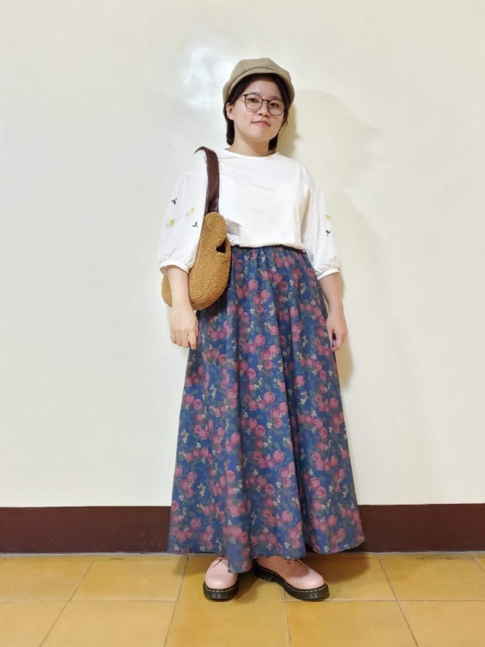 「新星WEARISTAにエントリー、ootd、街頭穿搭、復古、休閒、大人カジュアル、大人コーデ、低身長、低身長女子」｜「earth music&ecologyの3wayマウンテンパーカー ＊（マウンテンパーカー、ベージュ系）」を使った、呱呱🍯さん（レディース・152cm）の冬コーディネートの4枚目の写真