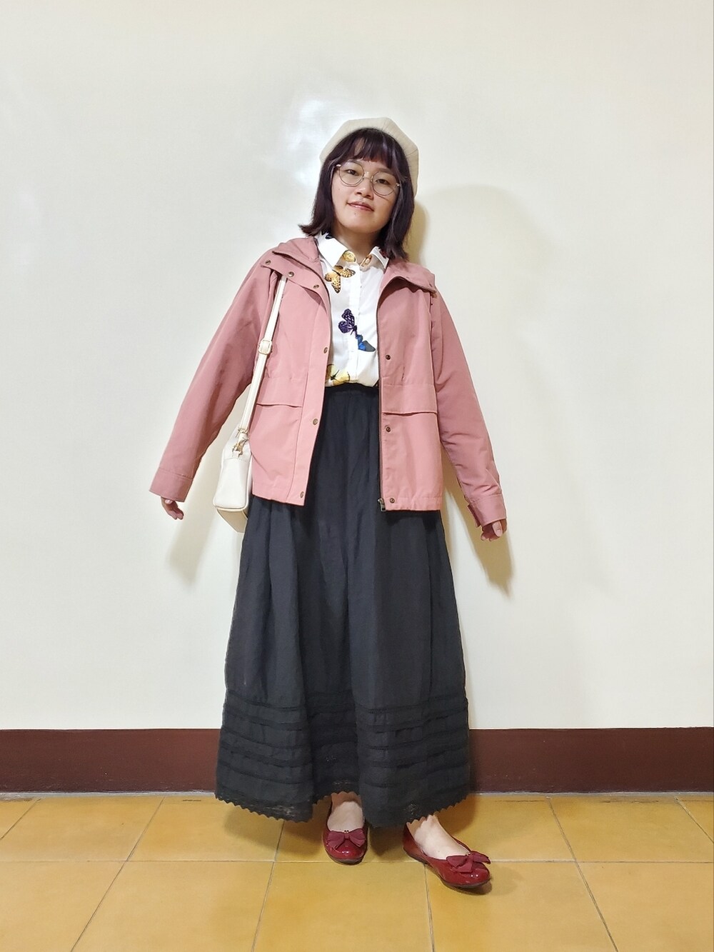 呱呱🍯さんの「ハーフスリーブmothシャツ（merry jenny）」を使ったコーディネートの3枚目の写真