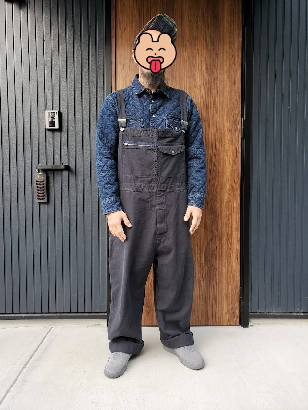 「NIGEL CABOURN、ナイジェルケーボン、ミリタリー、wiper、オーバーオール」｜「Nigel Cabournのアイテム（キャップ、グリーン系）」を使った、ゃまさん（メンズ・183cm）の春コーディネートの3枚目の写真