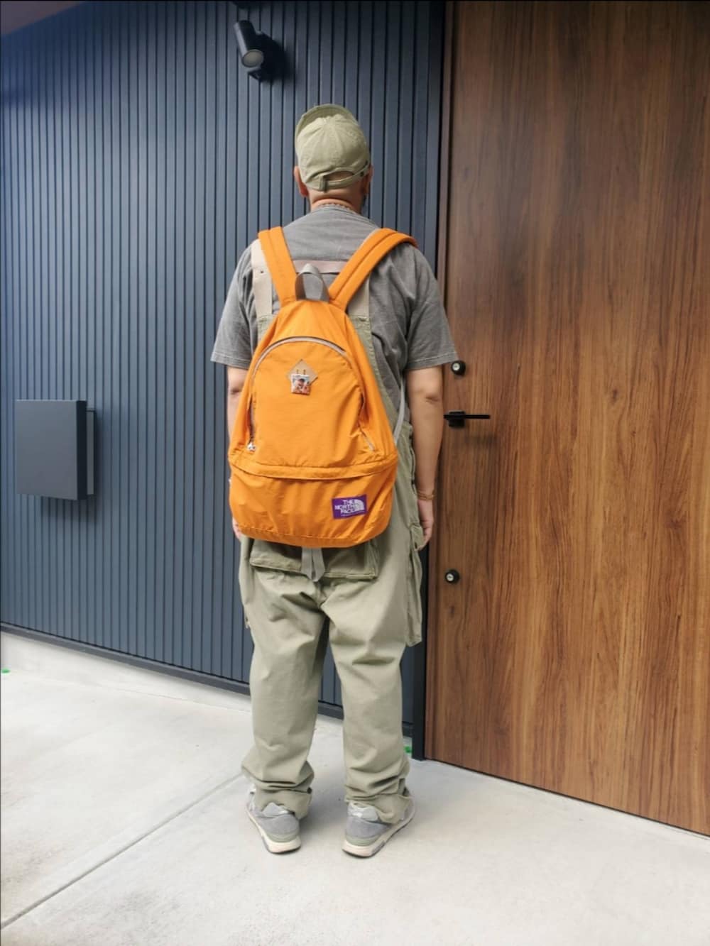 「ナイジェルケーボン、NIGEL CABOURN、オーバーオール」|「Nigel Cabournのアイテム(キャップ、グリーン系)」を使った、ゃまさん(メンズ・183cm)の夏コーディネートの2枚目の写真