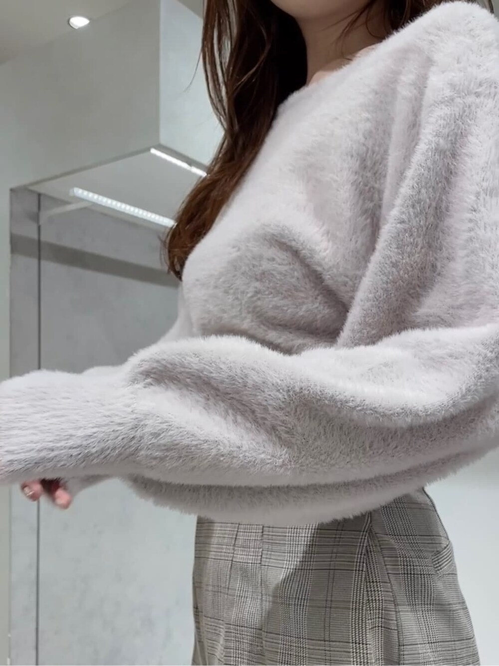 その他のテーラードジャケット、その他のテーラードジャケット、その他のその他パンツを着用したレディースの秋コーディネートの8枚目の写真