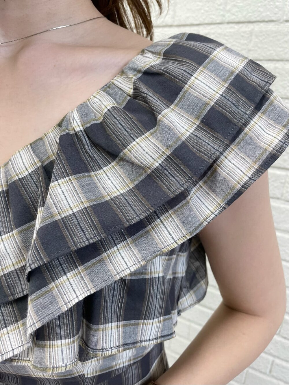 その他のサンダル、その他のワンピースを着用したレディースの春コーディネートの7枚目の写真