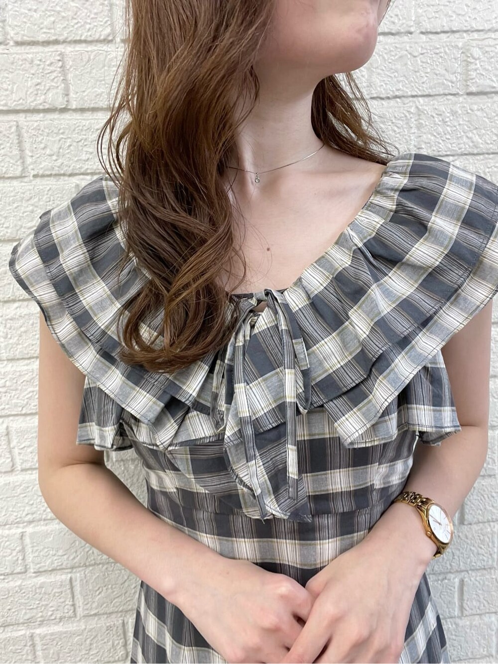 その他のサンダル、その他のワンピースを着用したレディースの春コーディネートの4枚目の写真