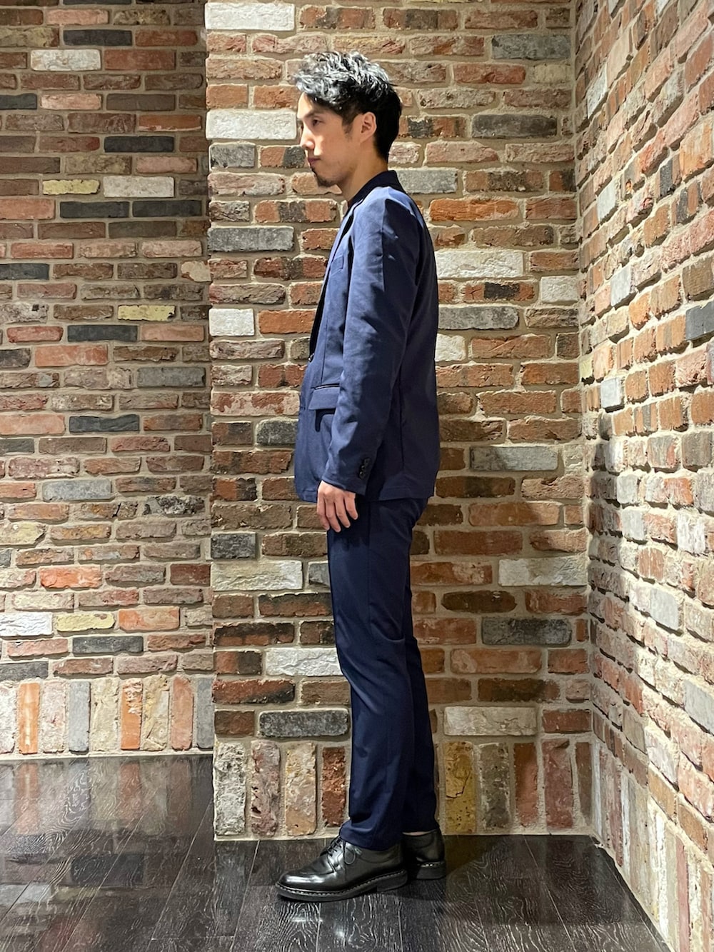 「キレイめ、きれいめカジュアル、秋コーデ、オトナカジュアル、シンプルコーデ、大人コーデ、ジャケット、セットアップ、アズーロ・エ・マローネ、おでかけコーデ、シンプル」｜「NANO universeの「N JACKET」セットアップ SOLOTEX(R) 4WAY ツイル（テーラードジャケット、ブルー系）」を使った、Makiさん（メンズ・168cm）の夏コーディネートの2枚目の写真