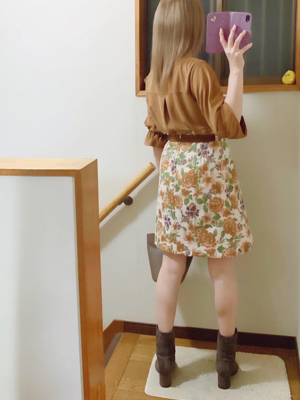 「花柄スカート、ブラウン、ブラウンコーデ、秋先取りコーデ、バケツバッグ、ブラウス、ブラウス×スカート」｜「mami飯🍚の職場の賄い🍚仕事終わりに食べます😋昨夜のメニューは、天むす、煮込みハンバーグ、サラダ🥗赤だしです❣️天むす久しぶりに食べました😋（その他、ホワイト系）」を使った、mami太郎さん（レディース・162cm）の秋コーディネートの4枚目の写真