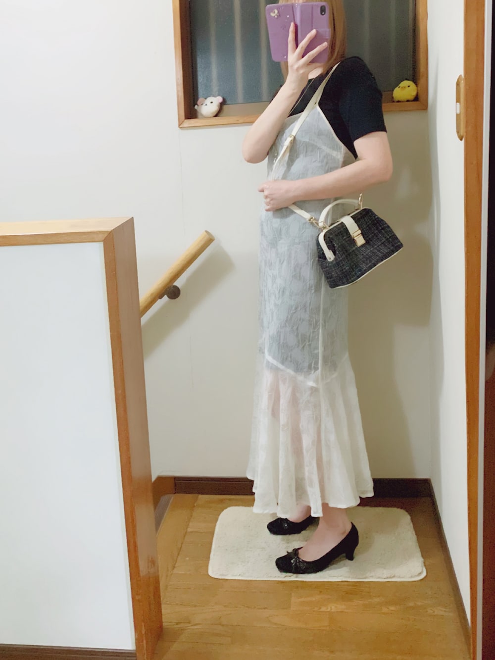 「キャミワンピ、リリーブラウン、ブラック×ホワイト、チューリップ柄」｜「Maria PrivateのAEONの中の靴屋で購入したパンプス👠リボンと🎀飾りが付いてます🍀*゜（パンプス、ブラック系）」を使った、mami太郎さん（レディース・162cm）の夏コーディネートの3枚目の写真