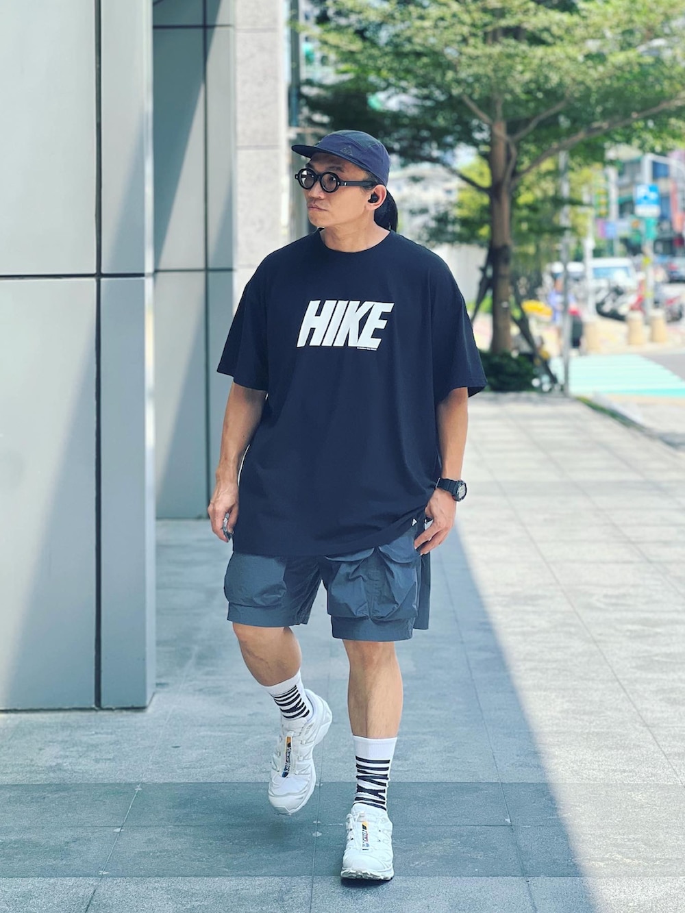 「NIKE、NIKEACG、LAKH、SALOMON、ootd、streetstyle、streetfashion、menswear、白スニーカー、メンズファッション」｜「NIKE ACGのアイテム（キャップ、パープル系）」を使った、Colorholic manさん（メンズ・172cm）の夏コーディネートの3枚目の写真
