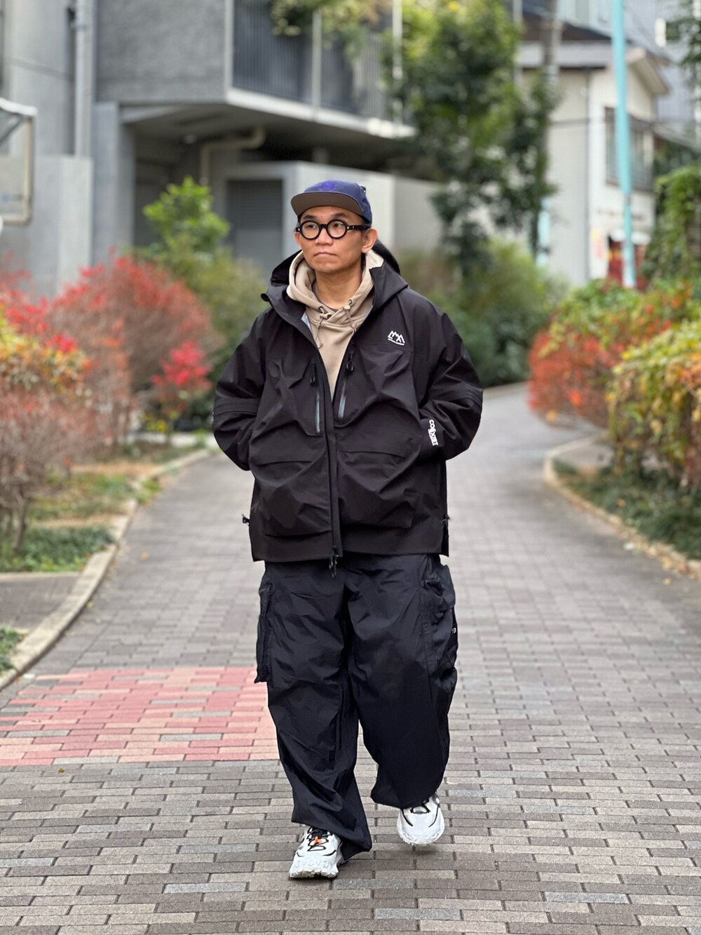 Colorholic man｜CMF OUTDOOR GARMENTのマウンテンパーカーを