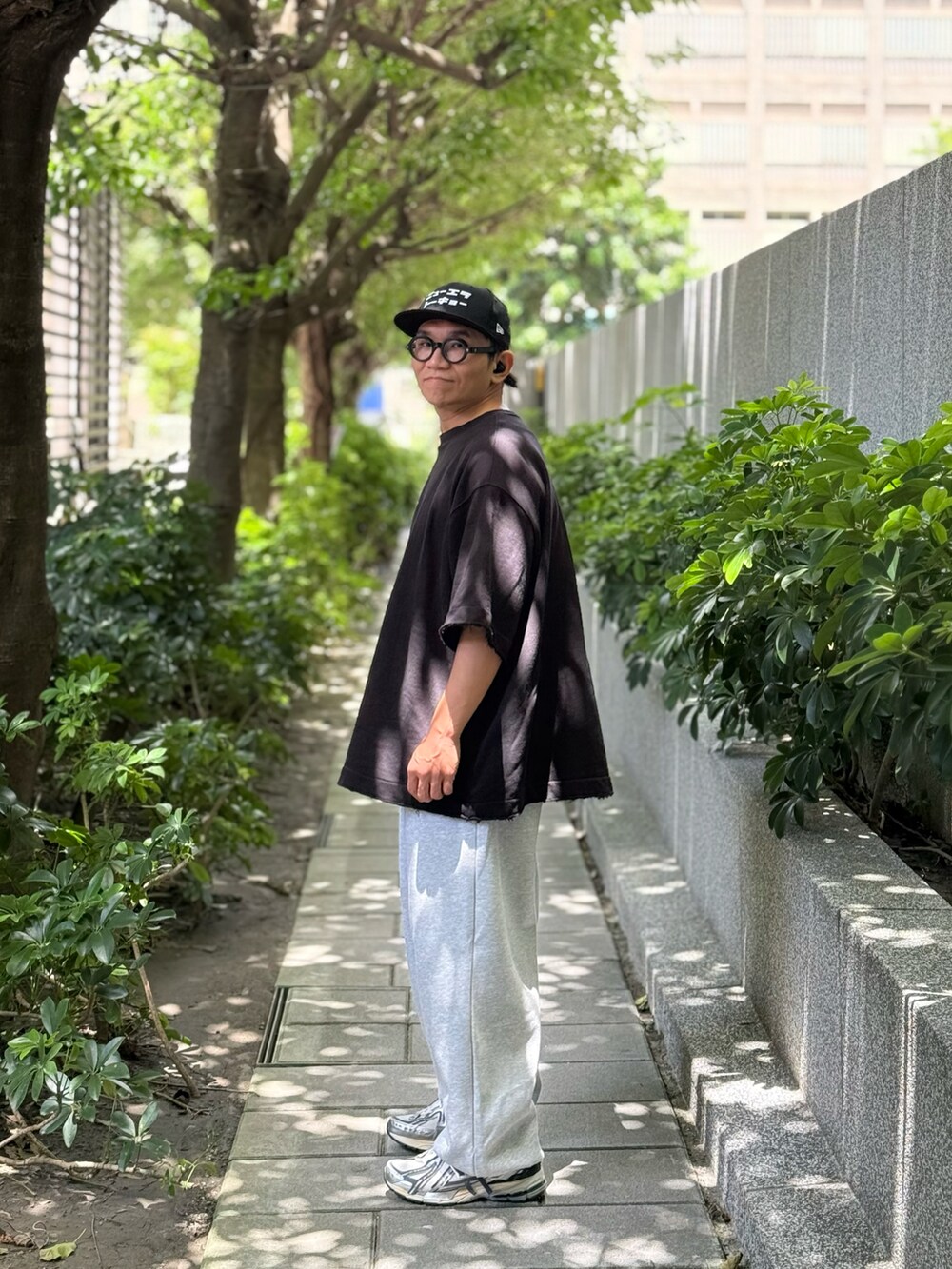 スウェットパンツを使った「Anglan」のメンズ人気ファッション