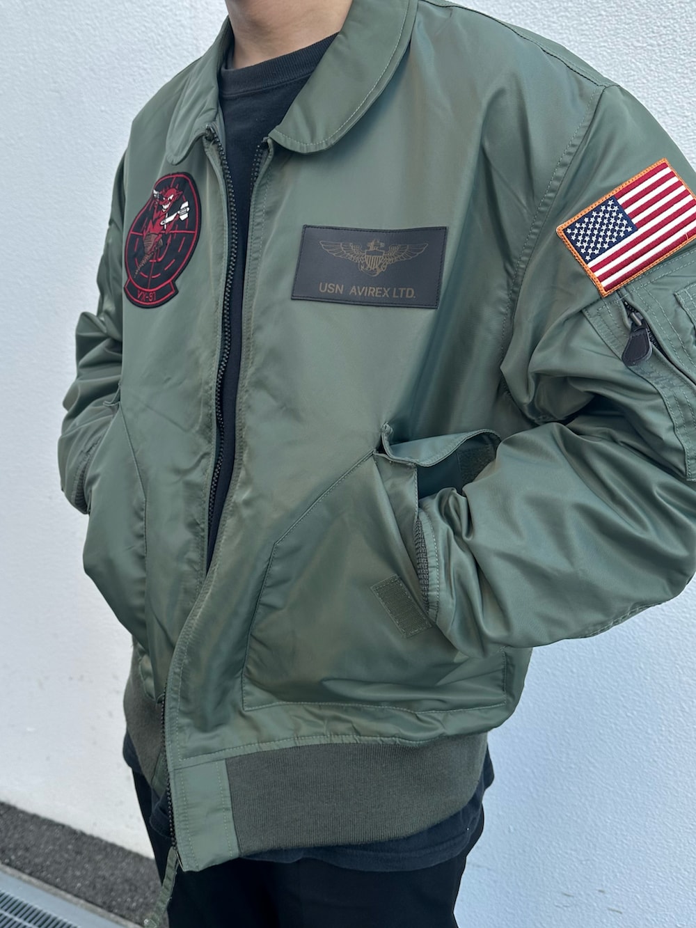 「未来のWEARISTAプロジェクト、大人カジュアル、冬コーデ、お洒落さんとつながりたい、TOPGUN、オーバーサイズ、スニーカーコーデ、いいね、save、フォローお願いします🤑、ワイドパンツ、ファッションの力を信じよう」｜「AVIREXのCWU 36P VX-31（MA-1、グリーン系）」を使った、AOIさん（メンズ・173cm）の冬コーディネートの2枚目の写真