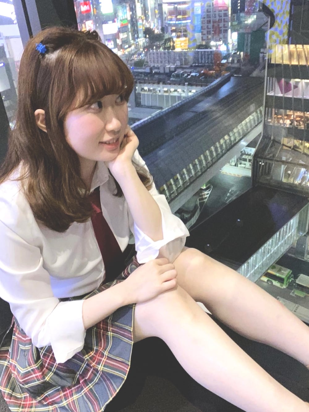 「大人コーデ、秋のコーデ、チェック、韓国制服、制服、スカート、大人女子、夏コーデ、高校生、JK、学生、ネクタイ、ネクタイコーデ、大人かわいい、かわいい」｜「NETのアイテム（トップス、ホワイト系）」を使った、nanaさん（レディース・155cm）の夏コーディネートの4枚目の写真