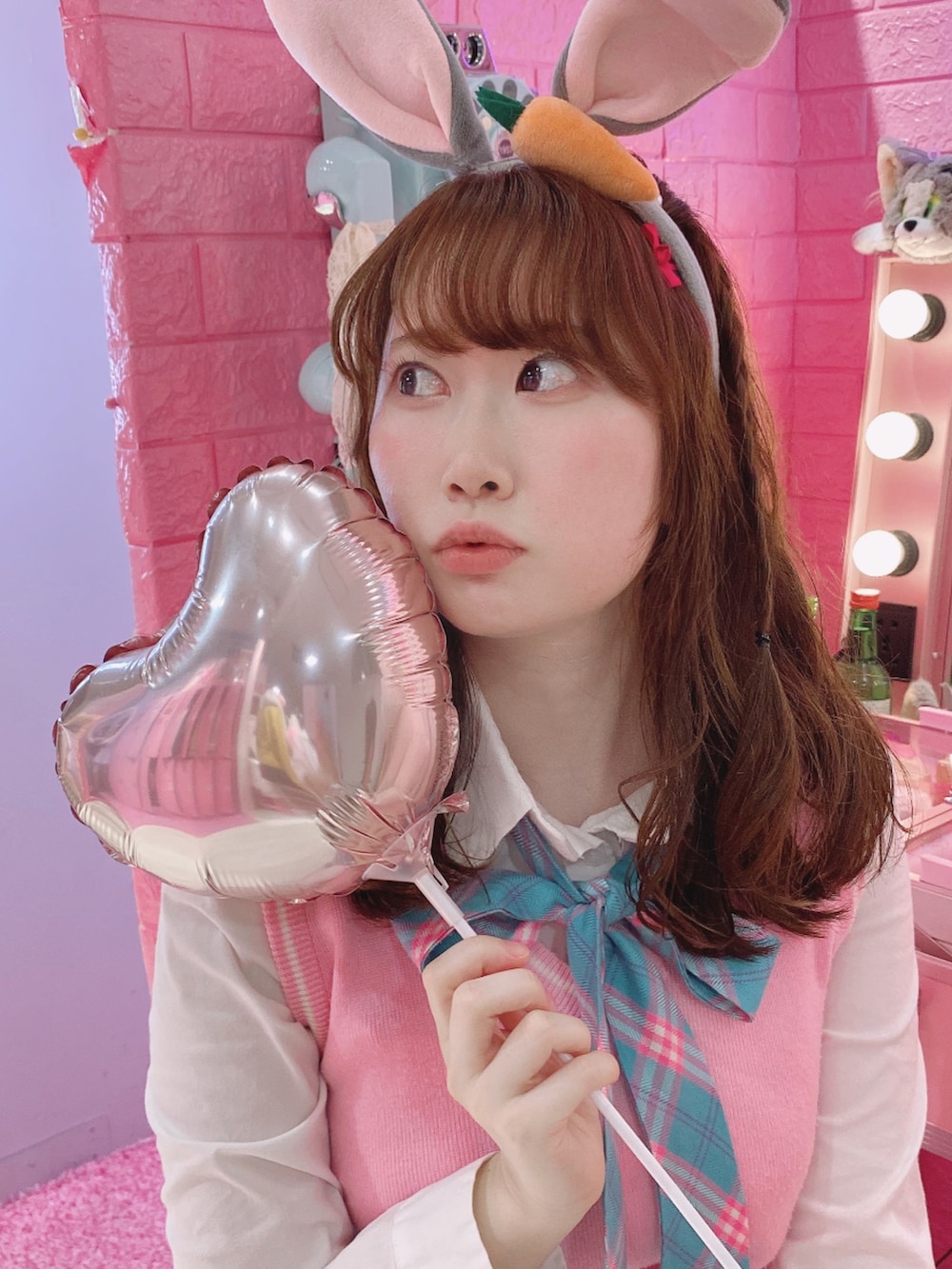 「シンプル、制服、NiziU、アイドル、韓国ファッション、制服風コーデ、高校生コーデ。、夏コーデ、アイドル風、夏服、kpop、韓国好きな人と繋がりたい、低身長、制服風、制服 #高校生 #JK #hischool」｜「choaのアイテム（Tシャツ/カットソー、ピンク系）」を使った、nanaさん（レディース・155cm）の夏コーディネートの2枚目の写真