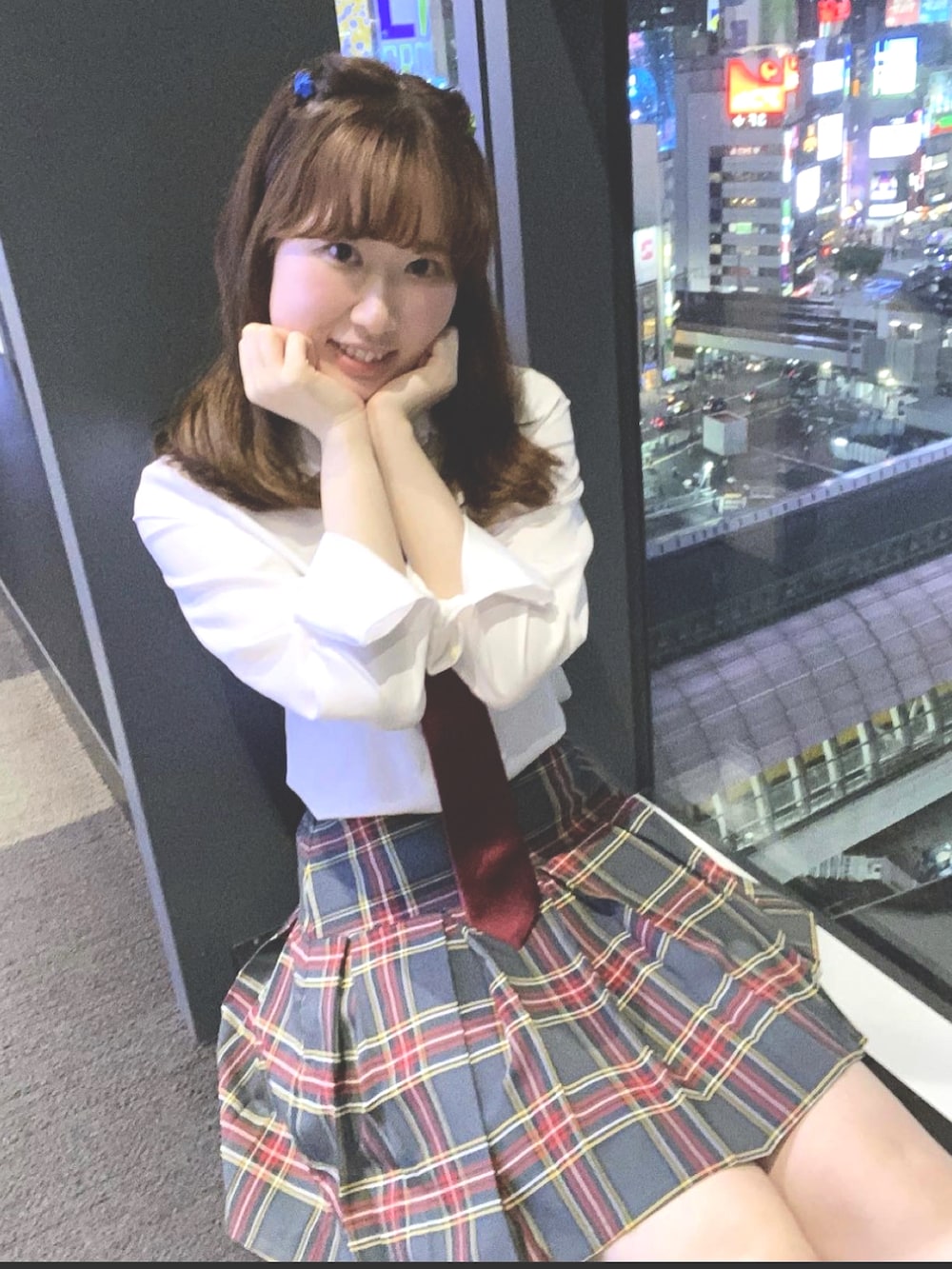 「大人コーデ、秋のコーデ、チェック、韓国制服、制服、スカート、大人女子、夏コーデ、高校生、JK、学生、ネクタイ、ネクタイコーデ、大人かわいい、かわいい」｜「NETのアイテム（トップス、ホワイト系）」を使った、nanaさん（レディース・155cm）の夏コーディネートの3枚目の写真