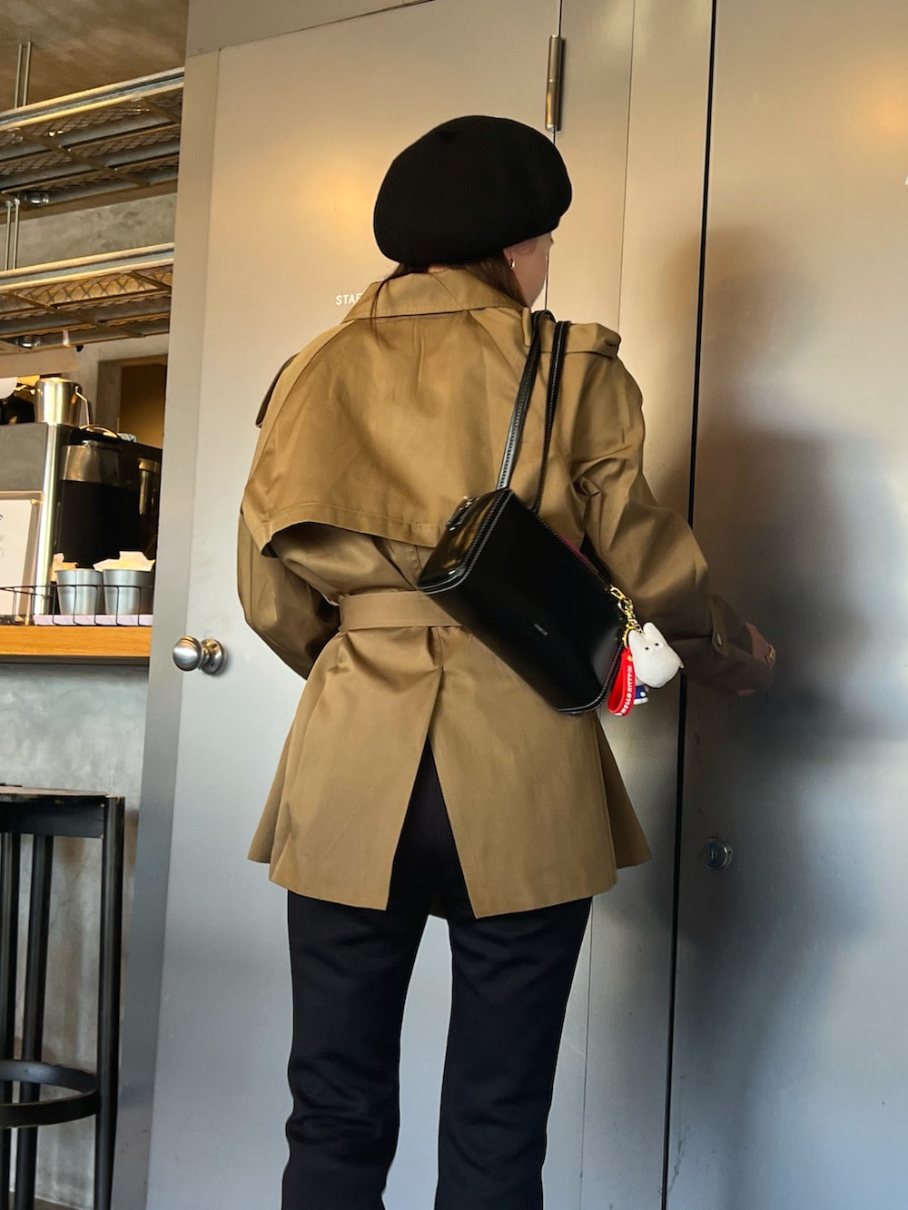 「オトナカジュアル、秋服、ootd、大人女子、ママコーデ、ママファッション」｜「THE SHINZONEのアイテム（パンツ、ブラック系）」を使った、saさん（レディース・155cm）の秋コーディネートの2枚目の写真
