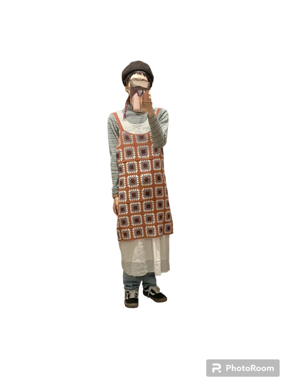 その他のワンピース/ドレス、ブルー系のデニムジャケット、ホワイト系のワンピースを着用したレディースの秋コーディネートの2枚目の写真