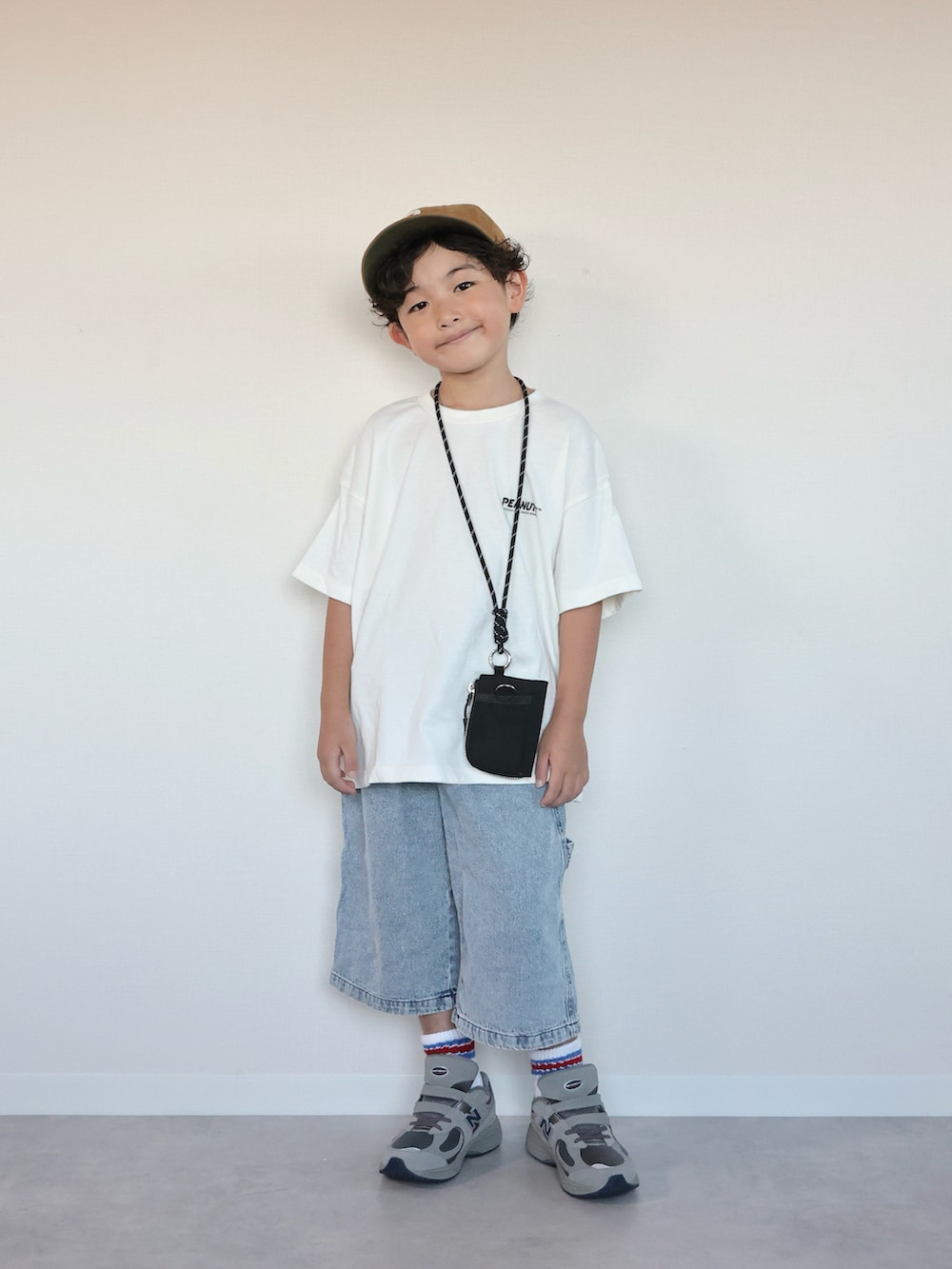 「Well-TailoredのWell-Tailored S.V CAP TYPE2（キャップ、イエロー系）」を使った、ORITSUさん（キッズ・120cm）の夏コーディネートの3枚目の写真