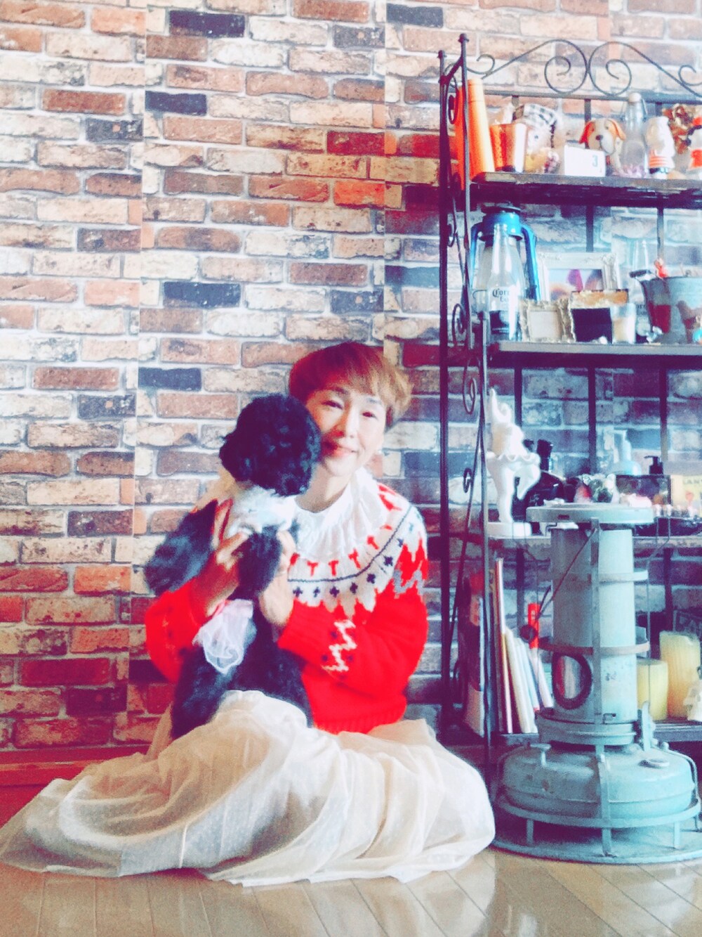 「愛犬と一緒、セポ、リンクコーデ、チュールスカート、好きな服を着隊、我が道をゆく隊、ジェンダーレス部、WEAR昭和部」｜「あくびさん🩷のアイテム（ペットグッズ、ブラック系）」を使った、ずんちゃ🌞さん（レディース・163cm）の冬コーディネートの3枚目の写真