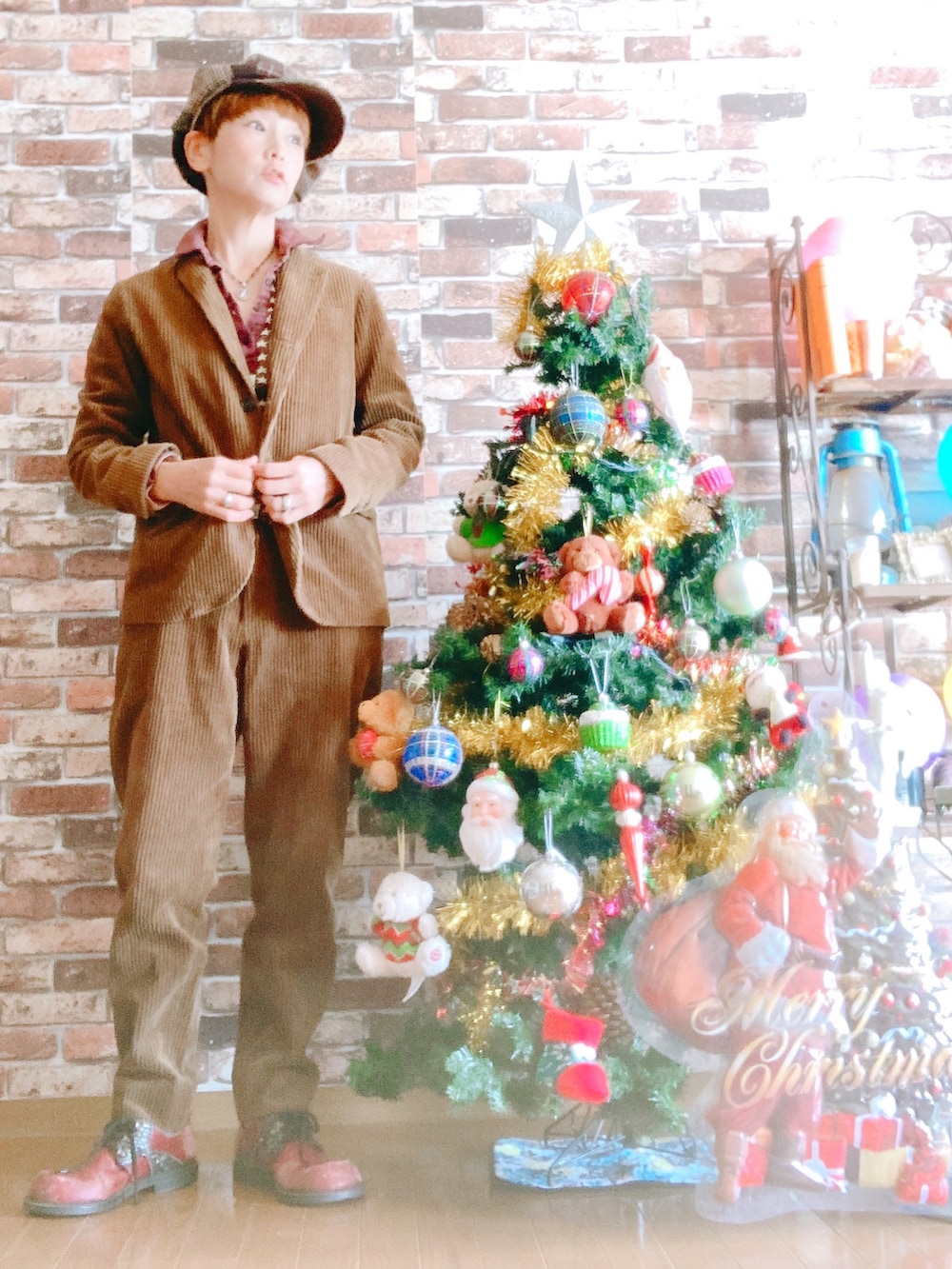 「ビームスボーイ、セットアップ、ヒステリックグラマー、キャスケット、ジャスティンデイビス、おでこ靴、好きな服を着隊、我が道をゆく隊、ジェンダーレス部、WEAR昭和部」｜「BEAMS BOYのアイテム（スーツセット、ブラウン系）」を使った、ずんちゃ🌞さん（レディース・163cm）の冬コーディネートの2枚目の写真