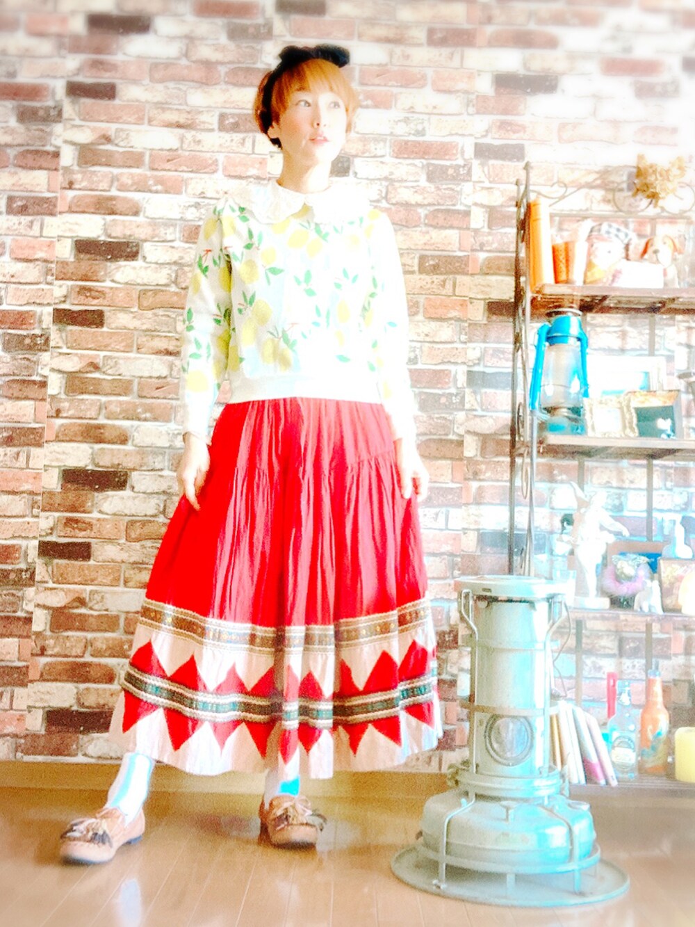 「チャイルドウーマン、古着、ビームスボーイ、アンティカ、リボンターバン、つけ襟、好きな服を着隊、我が道をゆく隊、ジェンダーレス部、WEAR昭和部」｜「CHILD WOMANの長袖シャツ（シャツ/ブラウス、ホワイト系）」を使った、ずんちゃ🌞さん（レディース・163cm）の冬コーディネートの2枚目の写真