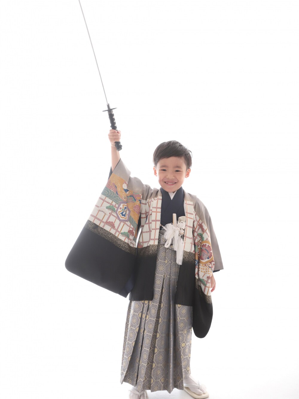 「七五三、袴、5歳、お誕生日」｜「袴のアイテム（着物、ブラック系）」を使った、Ren☆さん（キッズ・110cm）の秋コーディネートの3枚目の写真
