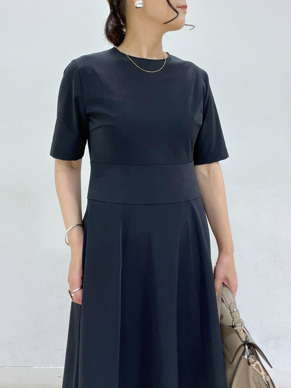 予約【神山まりあさんコラボ】ドライフレアワンピースを使った人気