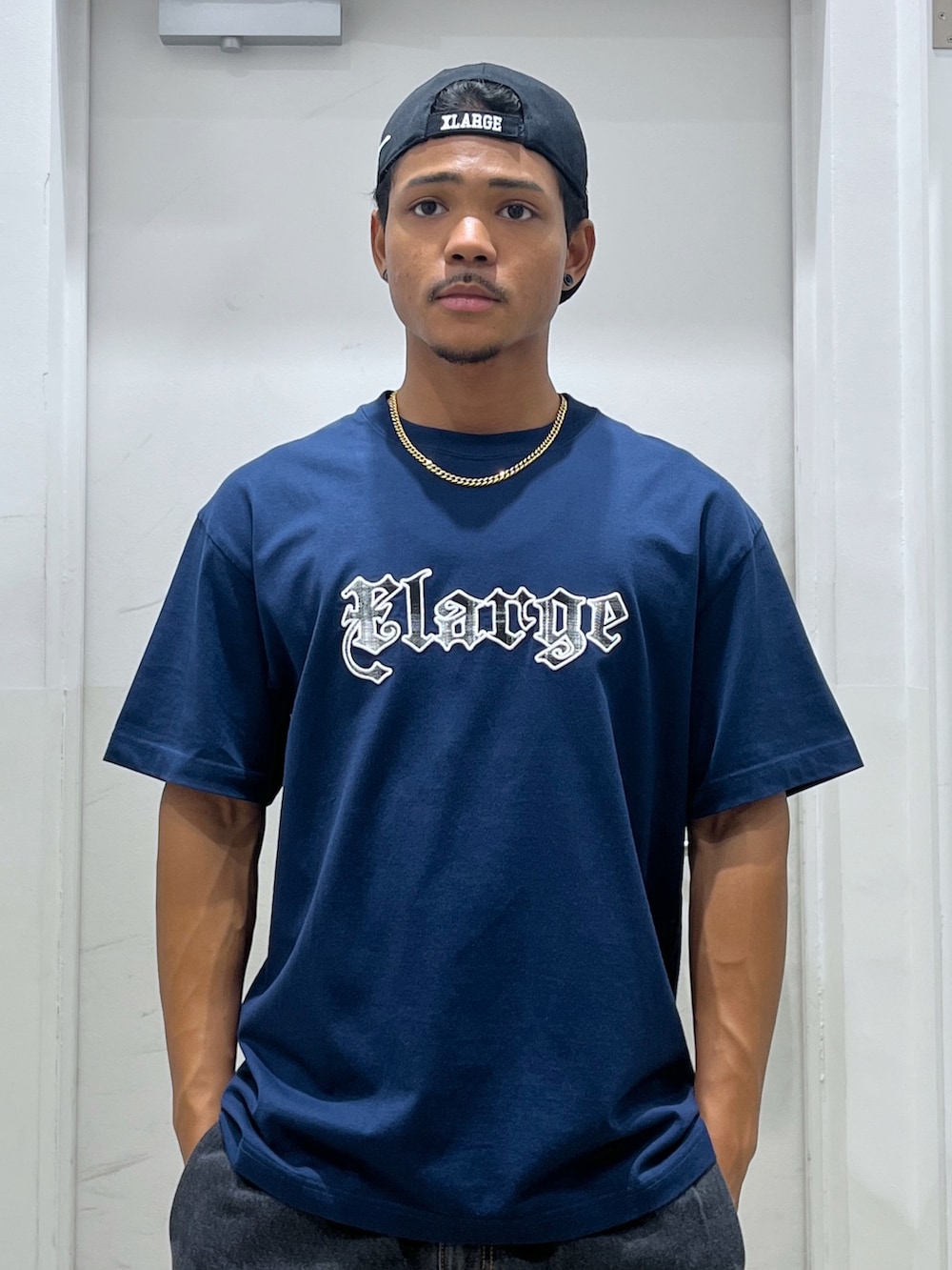 「キャップ、Tシャツ、デニムハーフパンツ、デニムパンツ、リュック、サマー、XLARGE」｜「XLARGEのDISTORTION LOGO CAP（キャップ、ブラック系）」を使った、CHRISさん（骨格ウェーブ・メンズ・172cm）の夏コーディネートの3枚目の写真