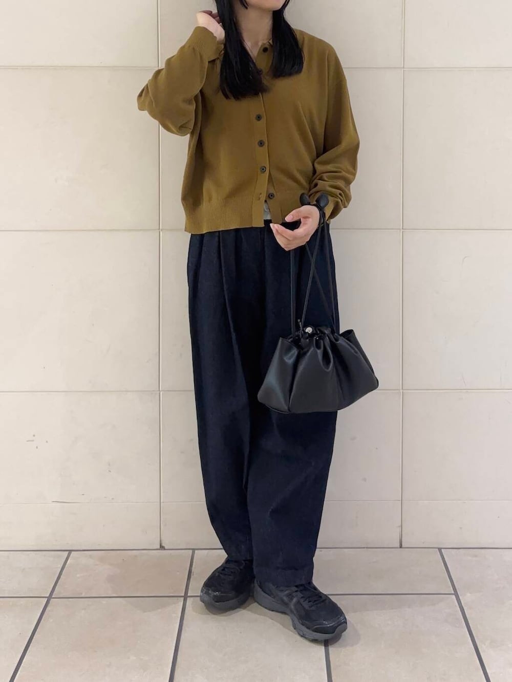 「大人カジュアル、カジュアルコーデ、シンプルコーデ、かぐれ、低身長、アーバンリサーチドアーズ、newarrival、休日スタイル、低身長コーデ、新作、機能性素材、綺麗めパンツ、旅行コーデ、イエベ秋、ナチュラル×イエベ秋」｜「FORK&SPOONのFORK&SPOON　フライスタンクトップ（タンクトップ、ホワイト系）」を使った、chihiroさん（レディース・153cm）の夏コーディネートの3枚目の写真