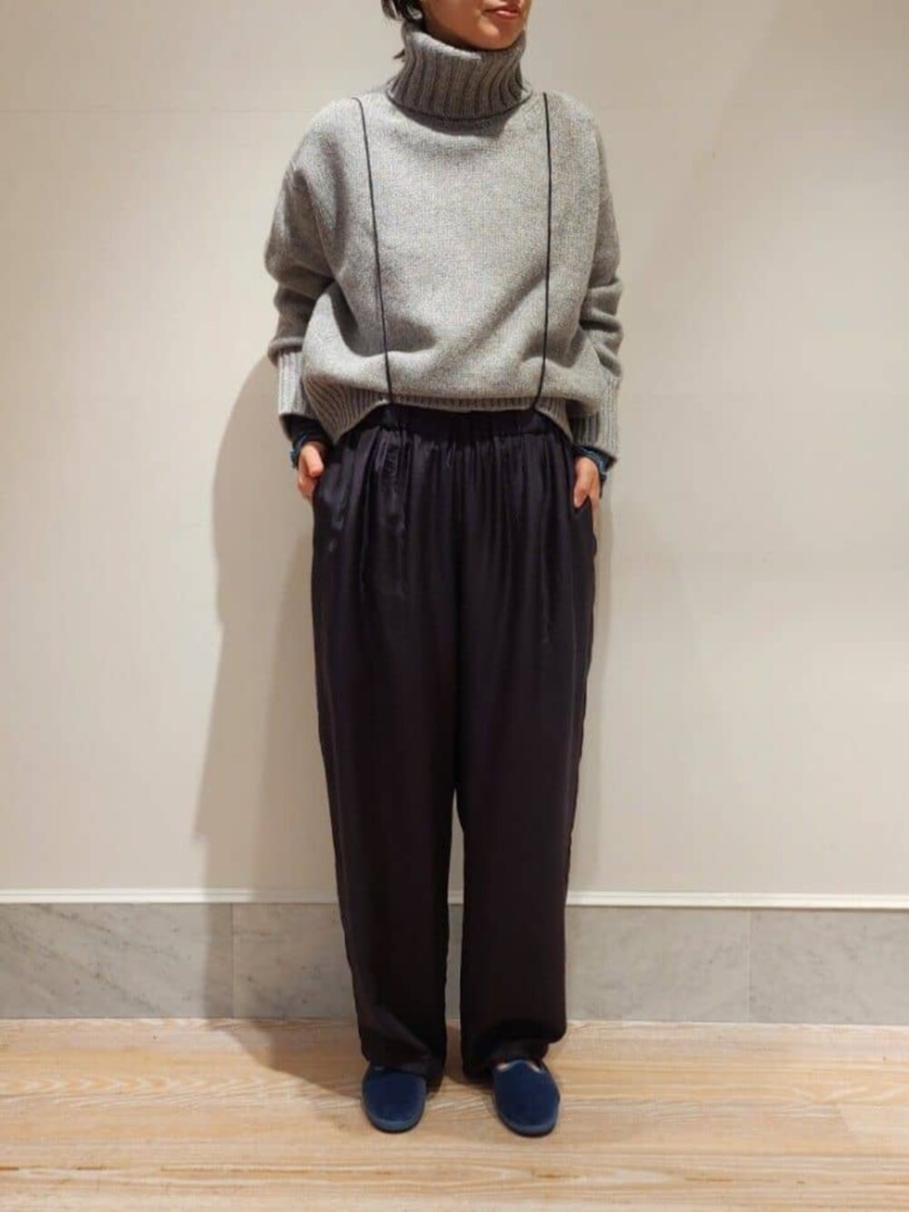 Kikuchi_TOMORROWLAND(GALERIE VIE 丸の内店)｜GALERIE VIEのニット/セーターを使ったコーディネート -  WEAR