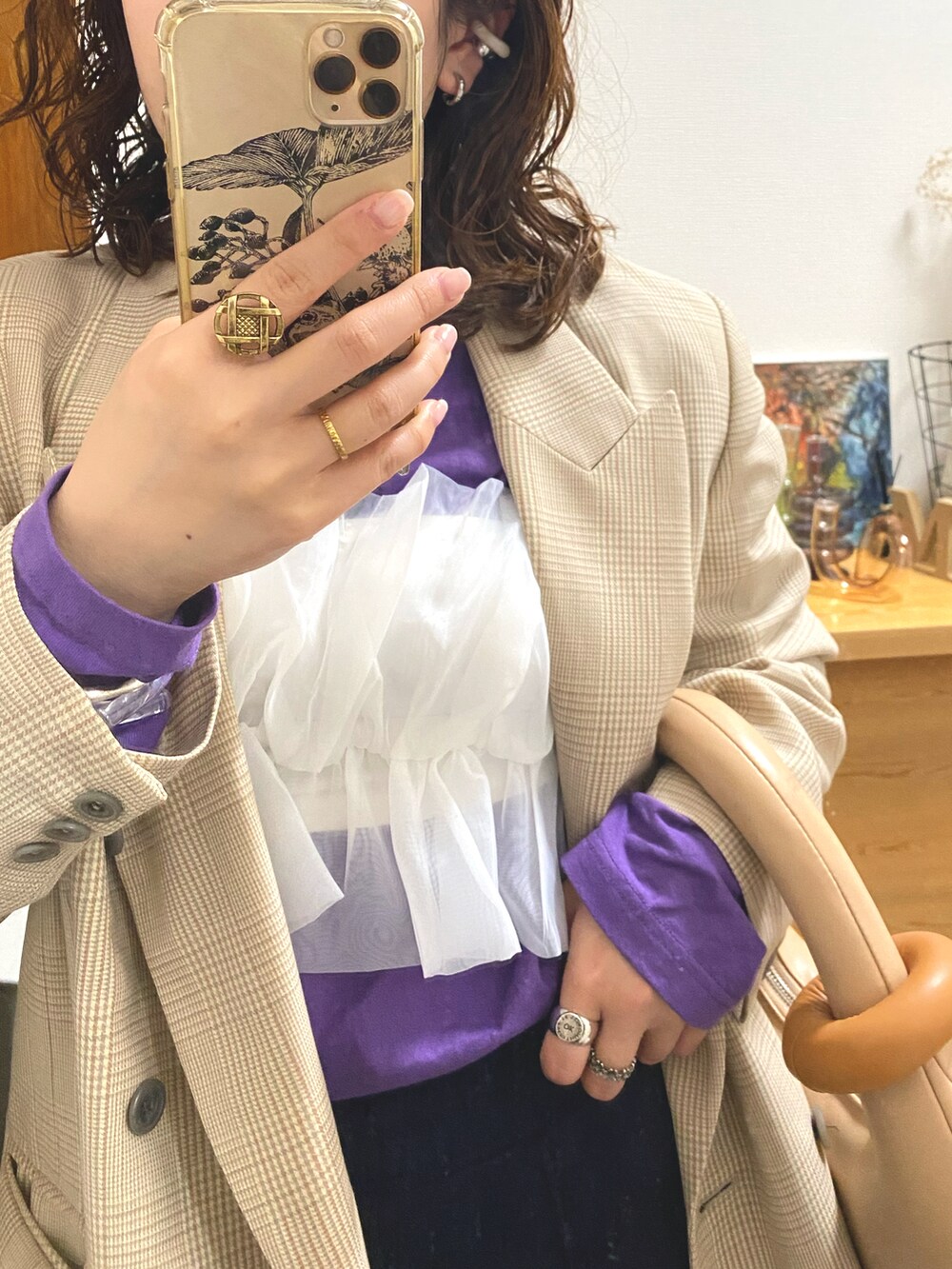 「お出かけコーデ、スニーカー、着回しコーデ、プチプラコーデ、レイヤード、お洒落さんとつながりたい、スポーツミックス、オーバーサイズ、ビッグシルエット、白スニーカー、Tシャツコーデ、ストリートコーデ、スニーカー女子、ジャケットスタイル、古着MIX」｜「sheinのフリル裾 オルガンザ チューブトップ（チューブトップ、ホワイト系）」を使った、ならちゃんさん（骨格ウェーブ・レディース・155cm）の春コーディネートの3枚目の写真