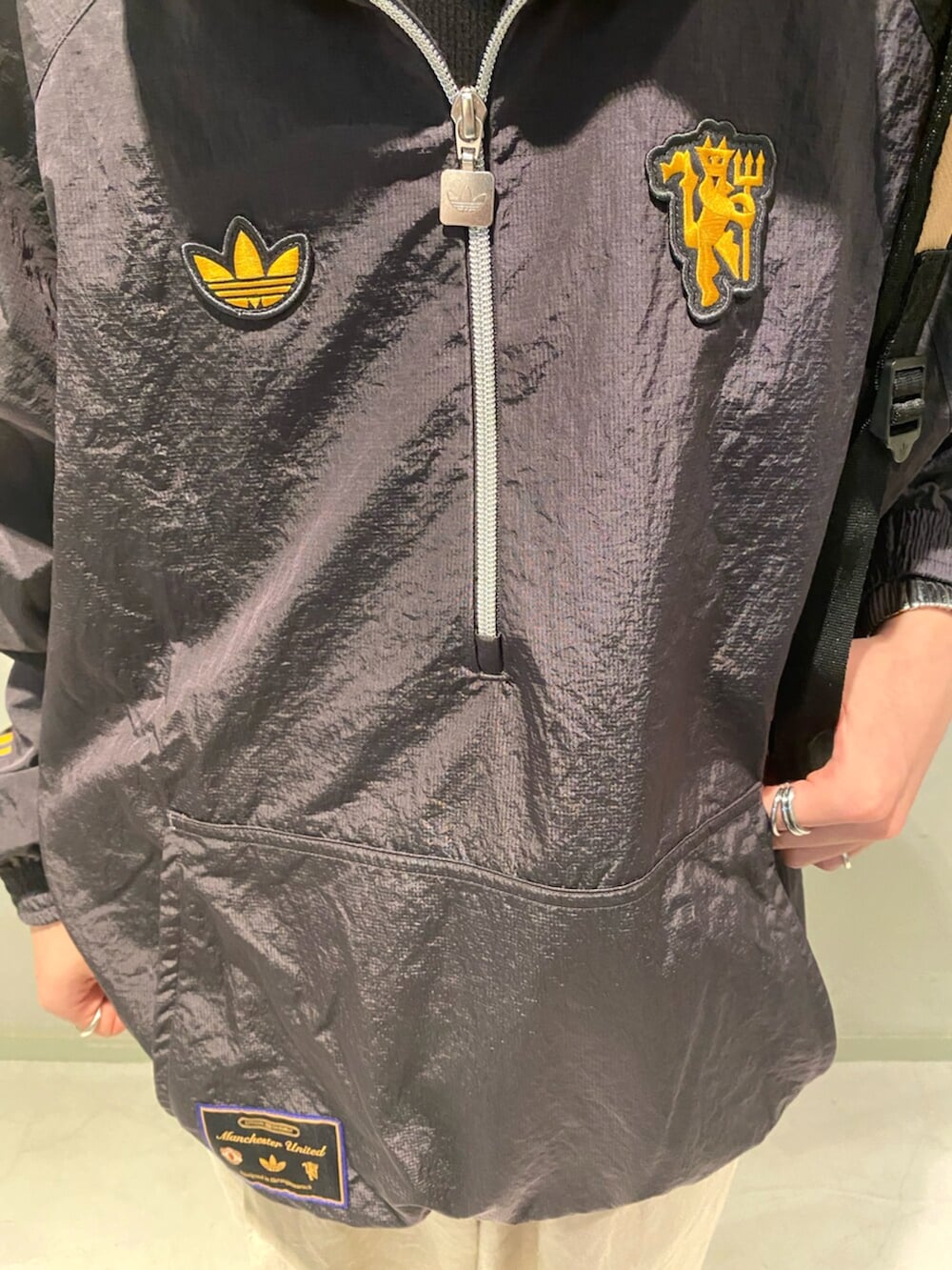 マンチェスター・ユナイテッド テラス アイコン ハーフジップ