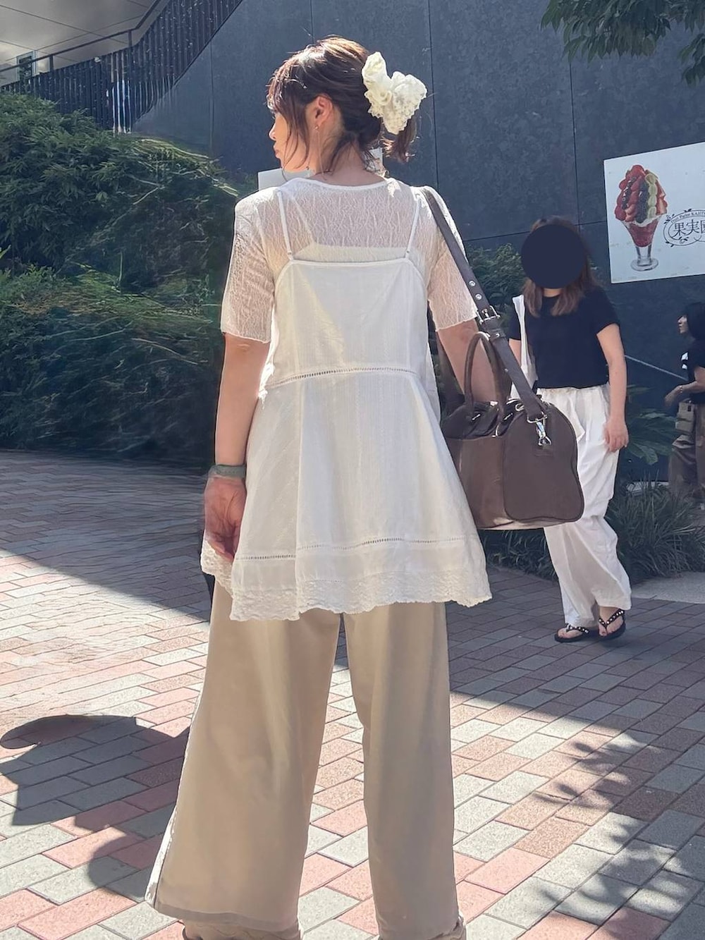 「きれいめ、ベーシック/シンプル、着痩せ・細見え、ママコーデ、体型カバー、カジュアル、GLOBAL WORK」|「JEANASISのジャガードモノグラムボストン/288176(ボストンバッグ、グリーン系)」を使った、せこ子さん(レディース・159cm)の夏コーディネートの4枚目の写真