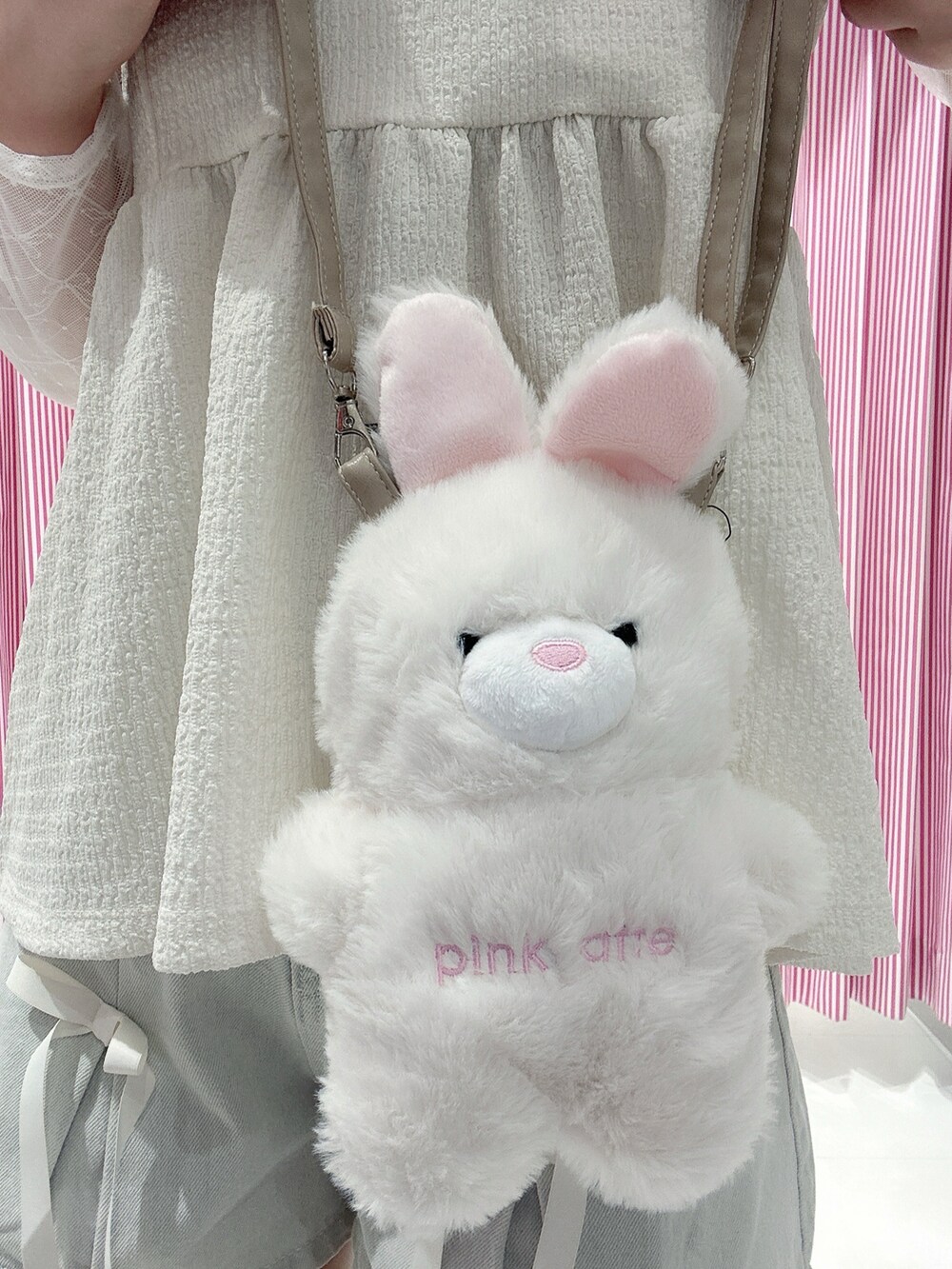 「チュール、バレエコア、デートコーデ、セットアイテム、ピンクラテ」｜「PINK-latteの【セットアイテム】リボンシアートップス＋キャミソールセット（その他トップス、ホワイト系）」を使った、まいまい🐰ピンクラテ豊洲店staffさん（レディース・154cm）の秋コーディネートの4枚目の写真