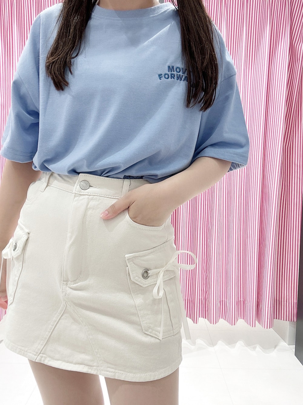 「くまさん、ビッグシルエット、夏コーデ、バレエコア、バケットハット、休日コーデ、ピンクラテ」｜「PINK-latteのバケットハット（ハット、ブラック系）」を使った、まいまい🐰ピンクラテ豊洲店staffさん（レディース・154cm）の夏コーディネートの4枚目の写真