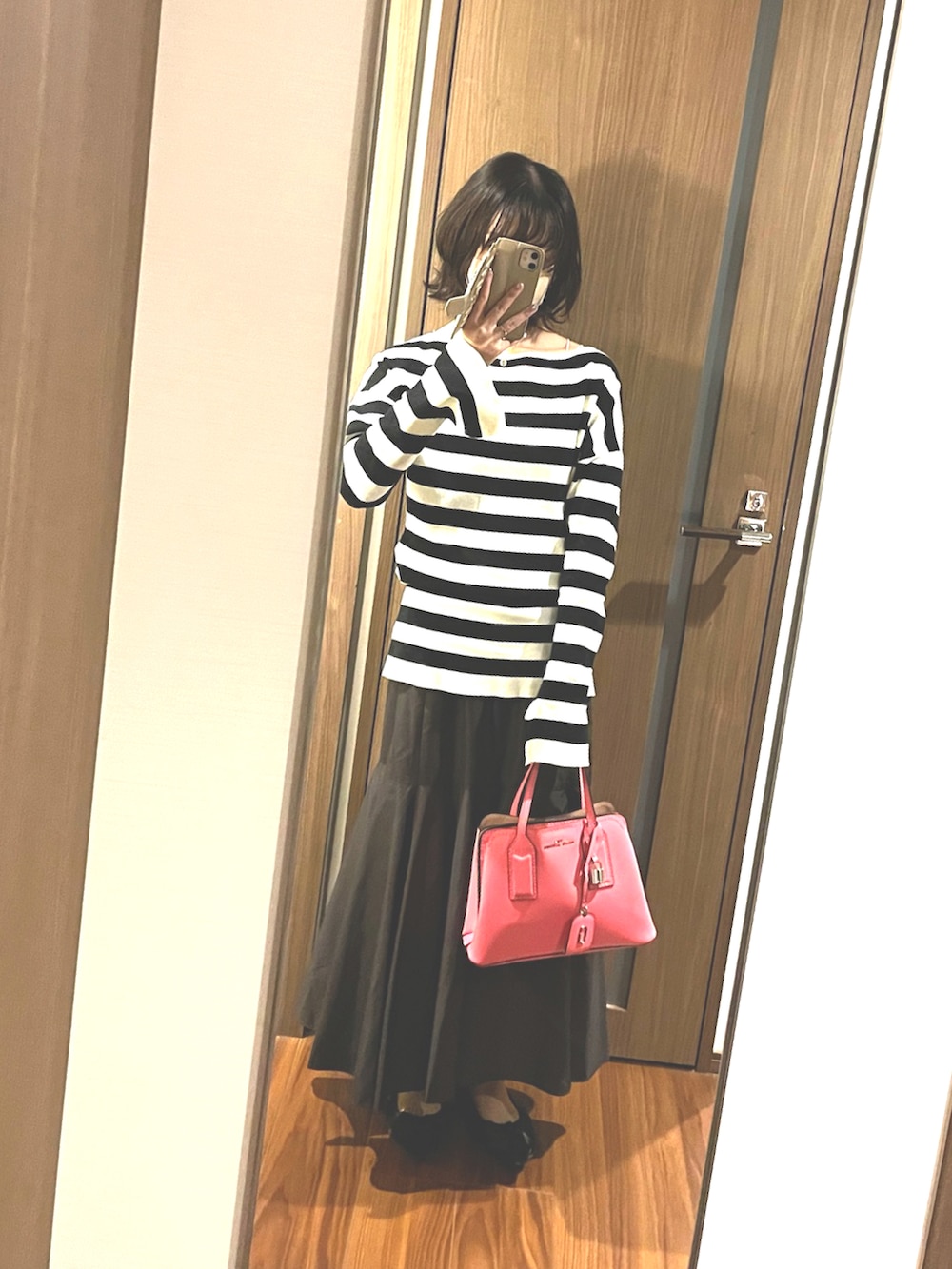 「旅行、秋冬コーデ、休日コーデ、ボーダー、ジャケット、マーメイドスカート、ニット、Demi-luxe BEAMS、Rougevif、ORiental TRaffic(ORiental TRaffic)、Apple Watch」｜「Rouge vifの総針フレアスリーブプルオーバー（ニット/セーター、その他）」を使った、cheeさん（レディース・160cm）の秋コーディネートの2枚目の写真