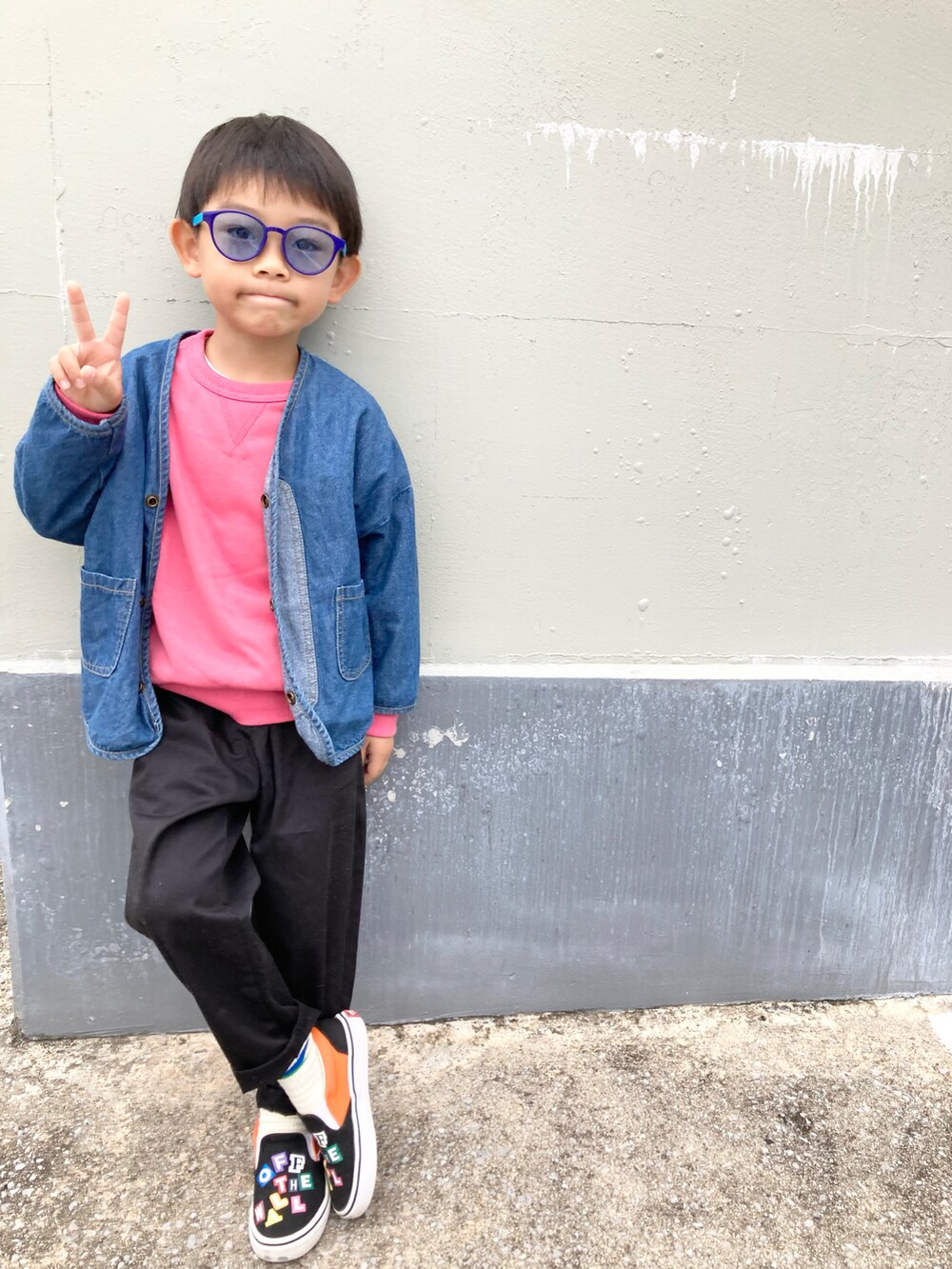 「秋服、GUコーデ、5歳」｜「GUのアイテム（パンツ、ブラック系）」を使った、Shuta.さん（キッズ・110cm）の秋コーディネートの2枚目の写真