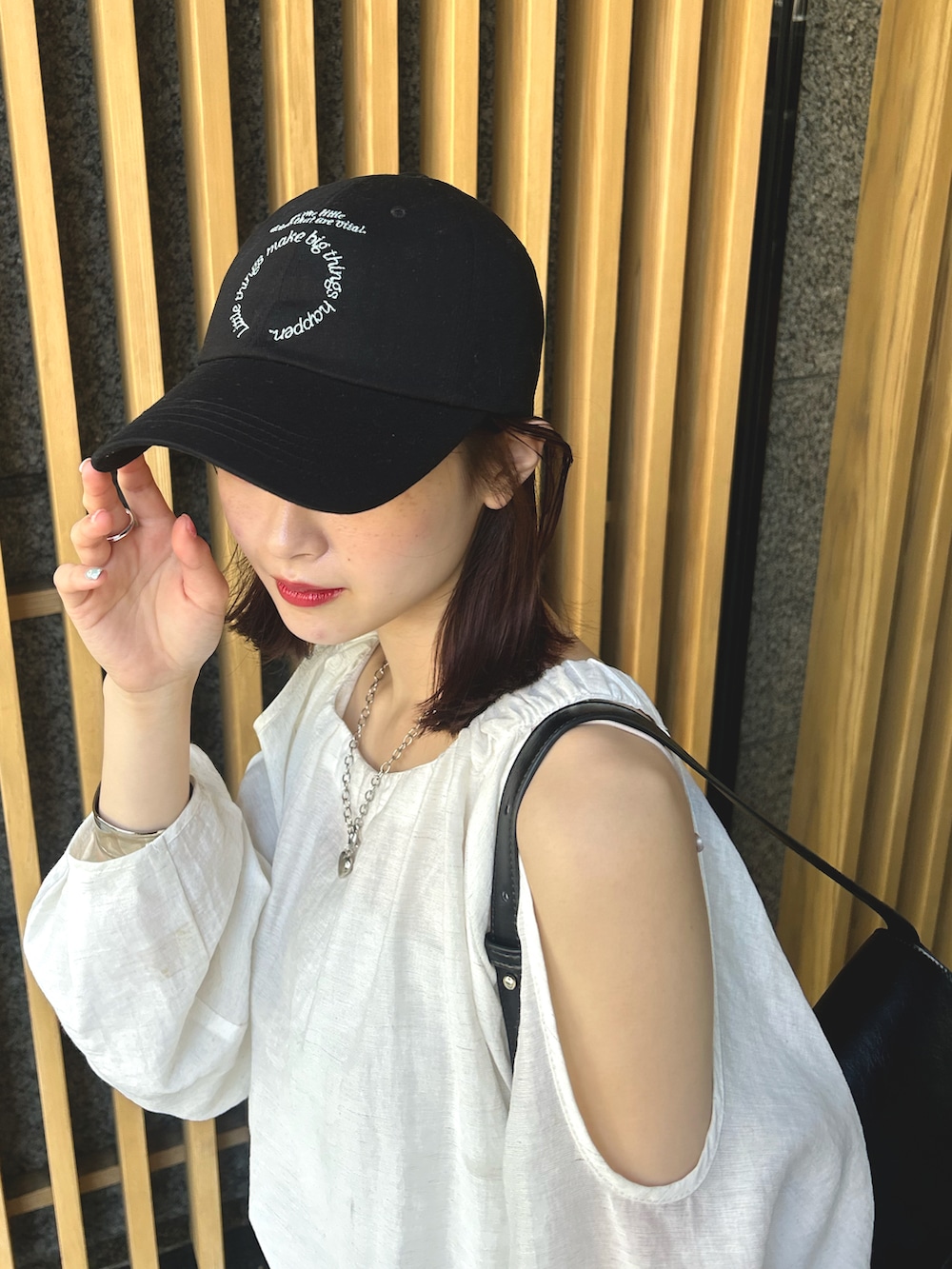 「mysticの【もりすず企画】肩開きブラウス（シャツ/ブラウス、ピンク系）」を使った、akaneさん（レディース・154cm）の夏コーディネートの4枚目の写真