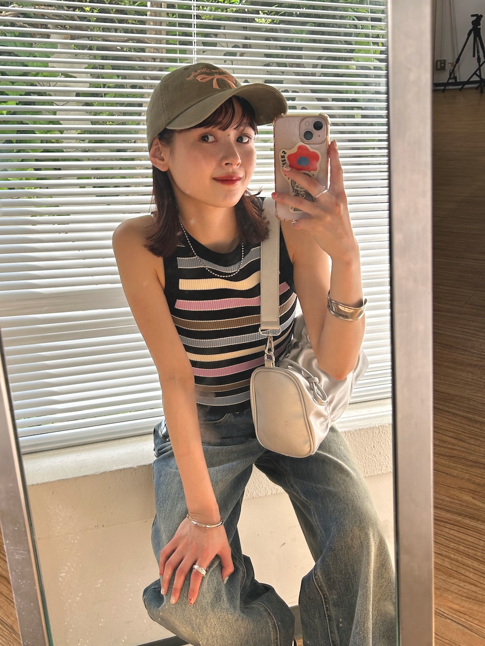 「mysticのアイテム（タンクトップ、グリーン系）」を使った、akaneさん（レディース・154cm）の夏コーディネートの2枚目の写真