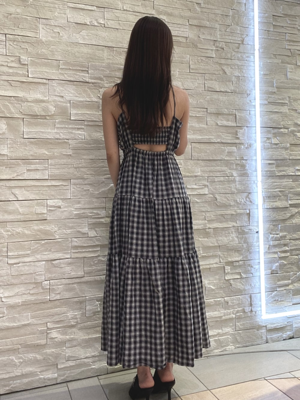 その他のワンピースを着用したレディースの夏コーディネートの3枚目の写真