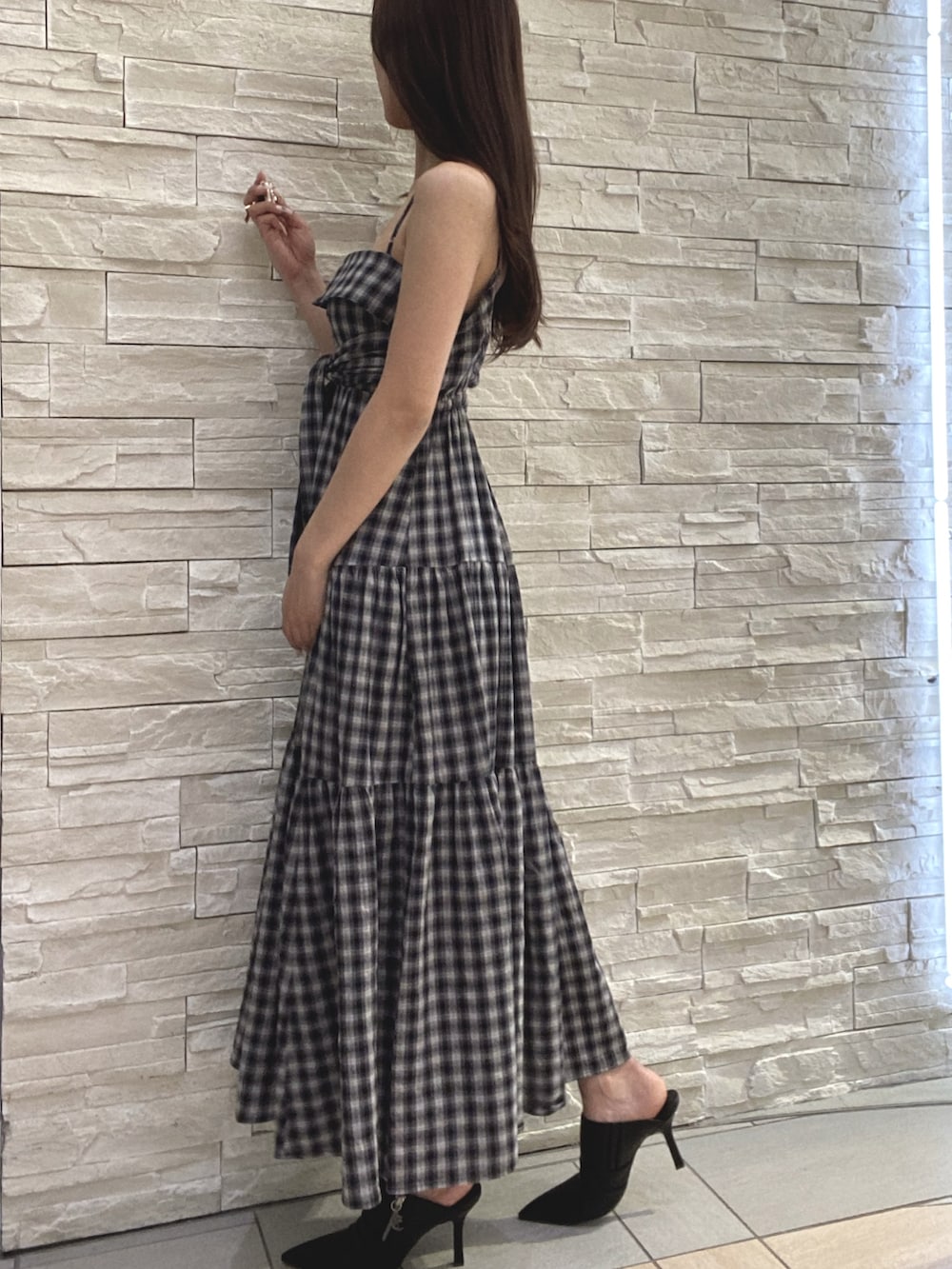 その他のワンピースを着用したレディースの夏コーディネートの2枚目の写真