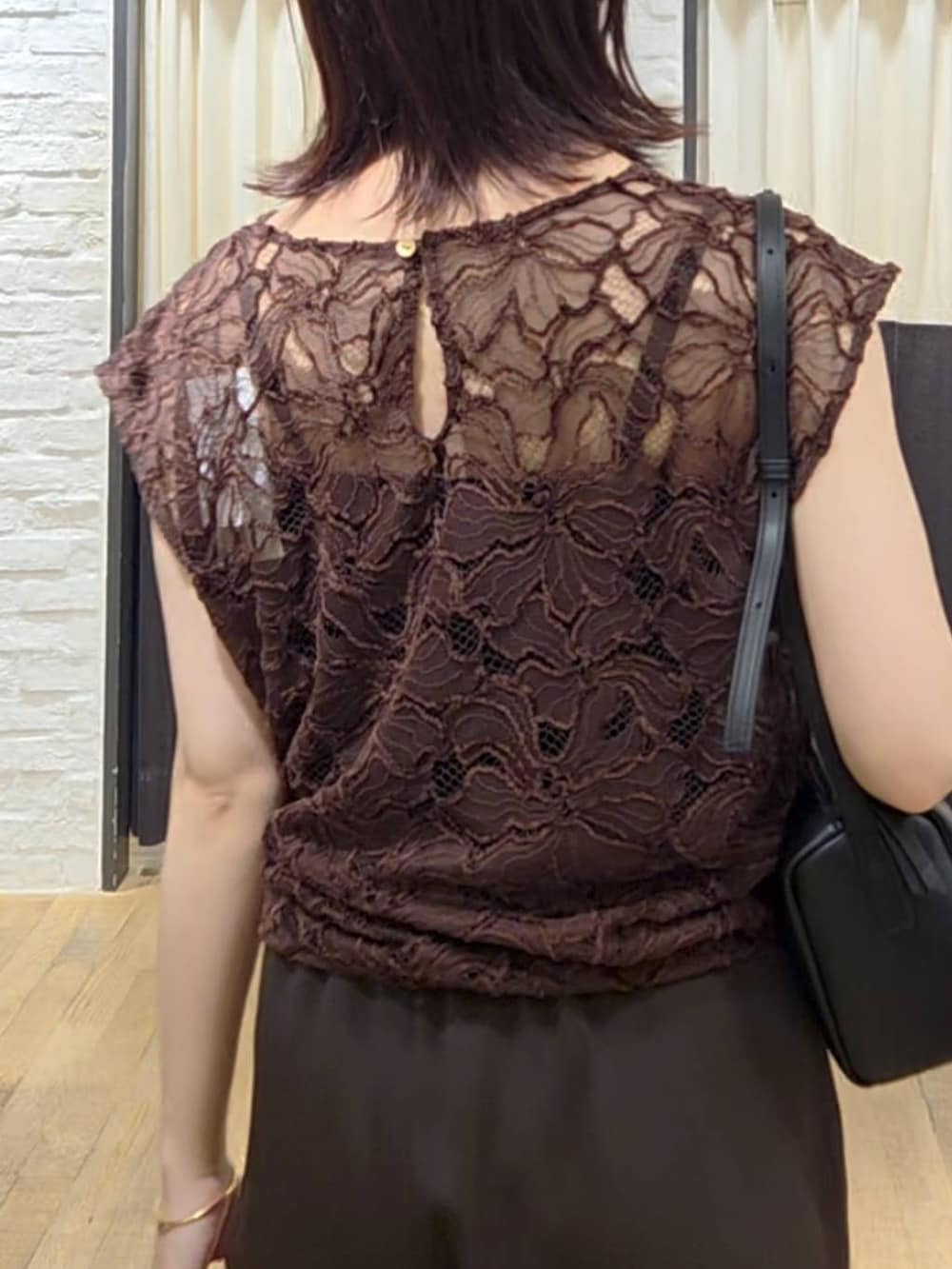 「カジュアル、体型カバー、ベーシック/シンプル、楽ちんコーデ、夏コーデ、SNAP_apart by lowrys、低身長、着痩せ、ゆったり、骨格ストレート、apart by lowrys、シンプルコーデ」｜「A part byのウェーブバーネックレス（ネックレス、ゴールド系）」を使った、ノノカさん（レディース・156cm）の夏コーディネートの6枚目の写真