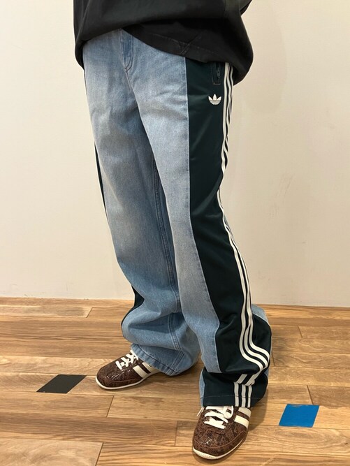 1758713777_500.jpg
