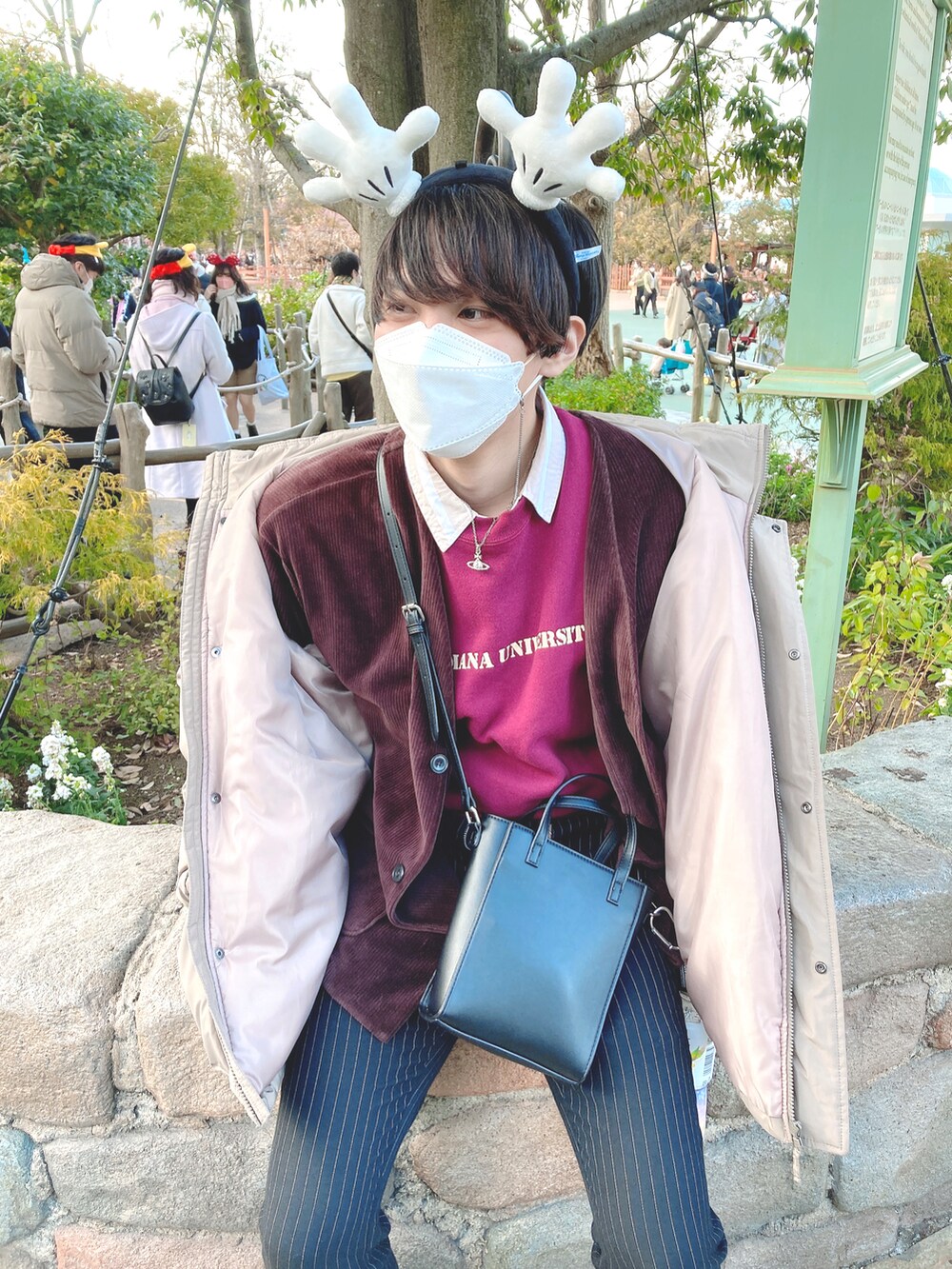 「カジュアルコーデ、シンプルコーデ、いいね、save、フォローお願いします🤑、きれいめカジュアル、服好きな人と繋がりたい、古着コーデ、ゆったりコーデ、大学生、ショルダーバッグ、古着男子、韓国ファッション、中性、アイドル」｜「GUのアイテム（ダウンジャケット/コート、ベージュ系）」を使った、0930yamato0930さん（メンズ・173cm）の春コーディネートの2枚目の写真